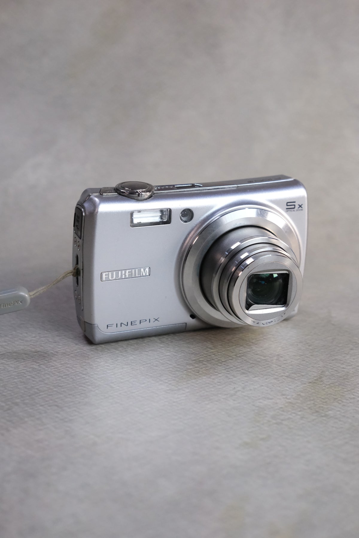Fujifilm FinePix F100fd
