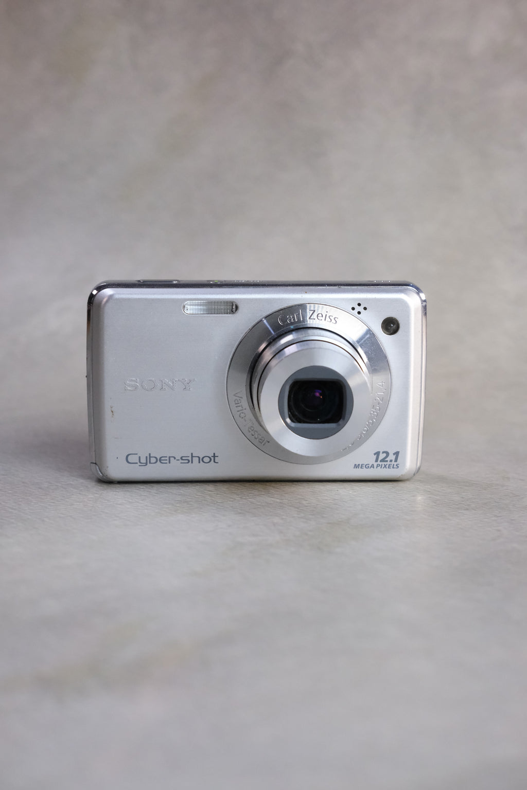 Sony Cyber-shot DSC-W230