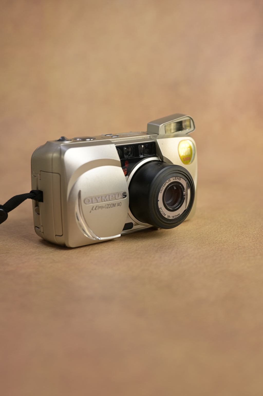 Olympus mju Zoom 140