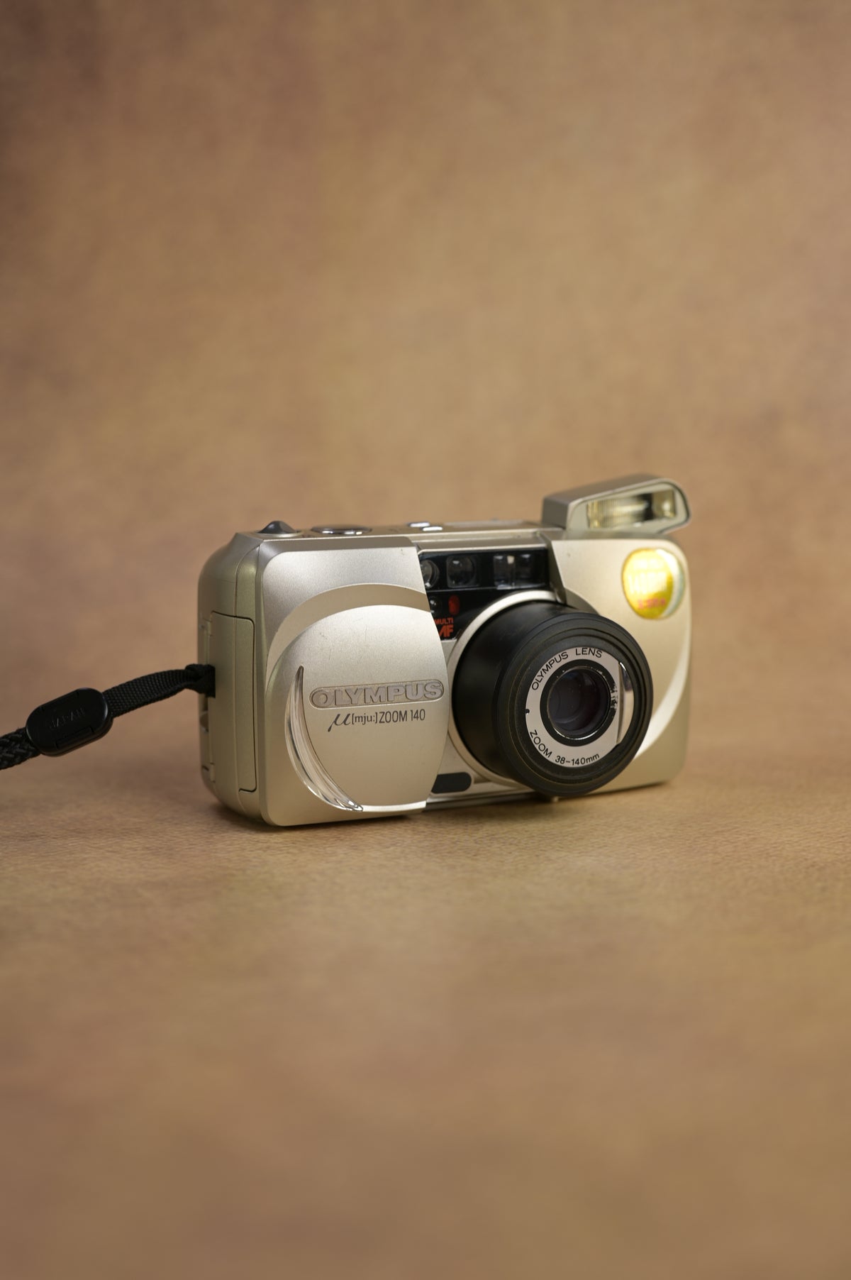 Olympus mju Zoom 140