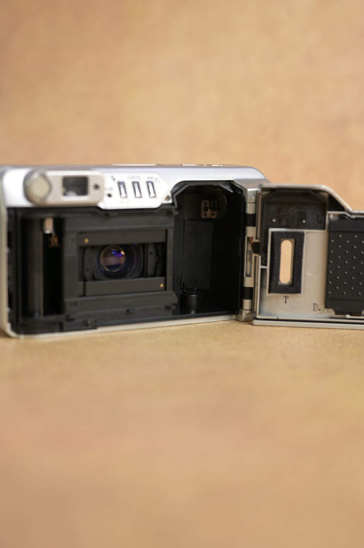 Kyocera Yashica Zoomate 110W