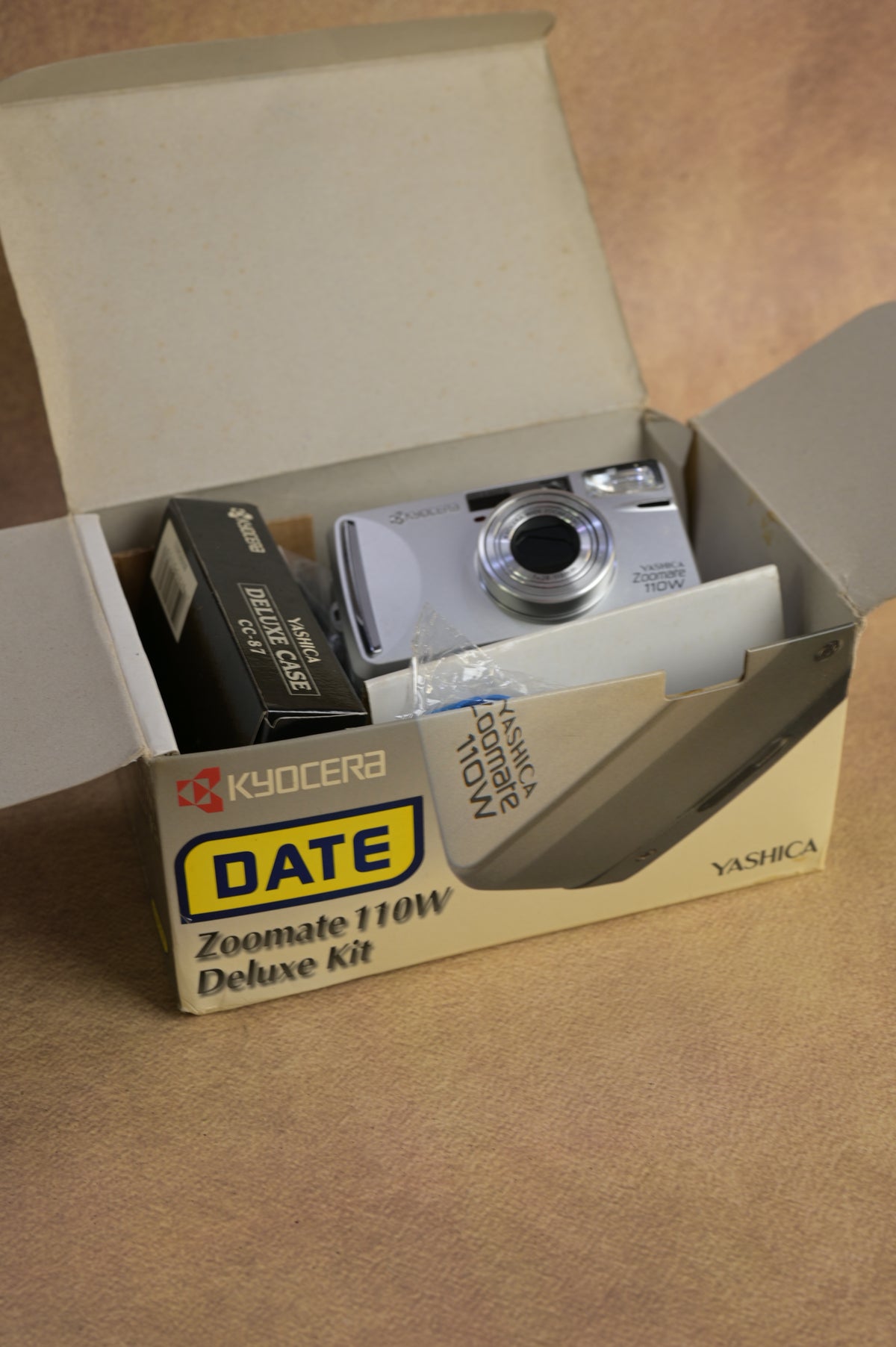 Kyocera Yashica Zoomate 110W