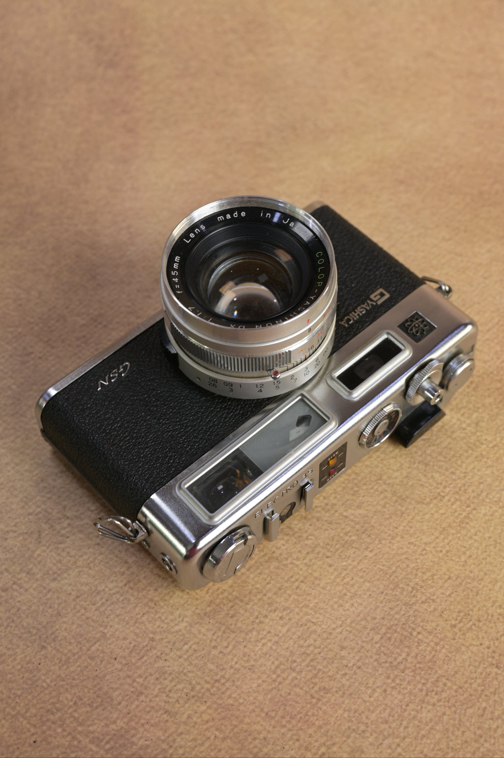 Yashica Electro 35 GSN (Showpiece)