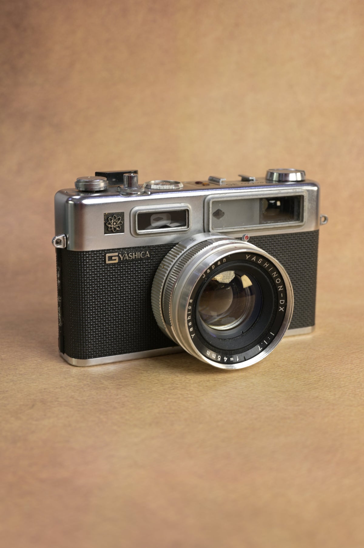 Yashica Electro 35 (Showpiece)