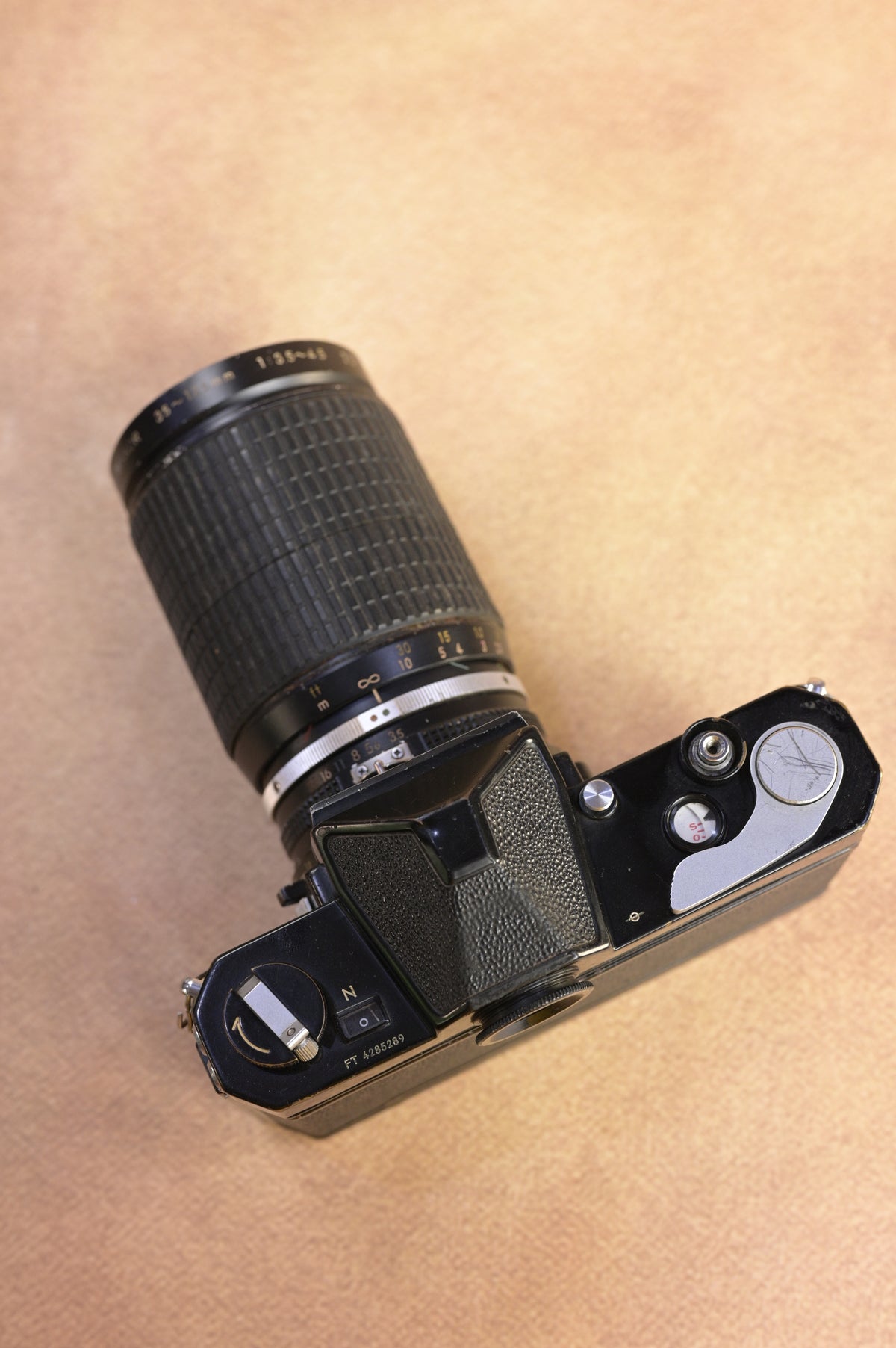 Nikomat FT + Zoom-Nikkor 35-135mm F3.5-4.5