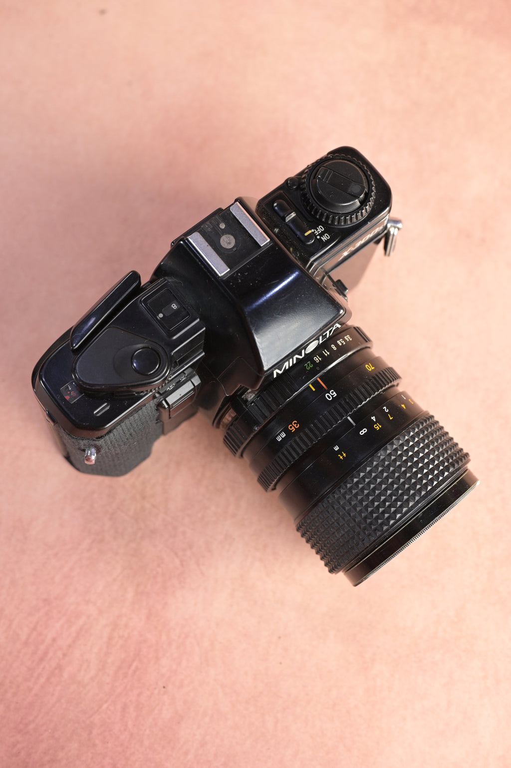 Minolta X-300s + Minolta Zoom 35-70mm F3.5-5.6