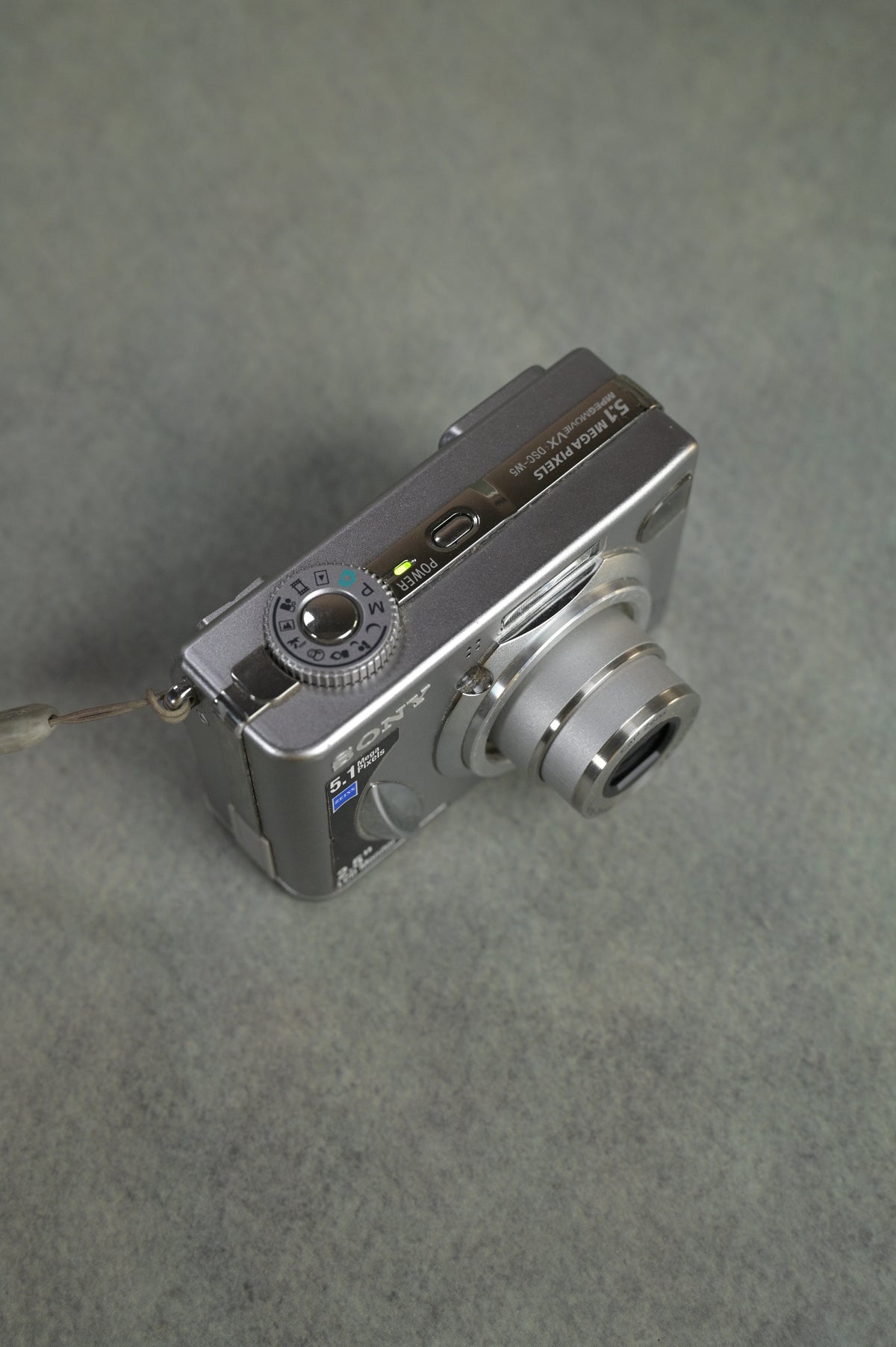 Sony Cyber-shot DSC-W5