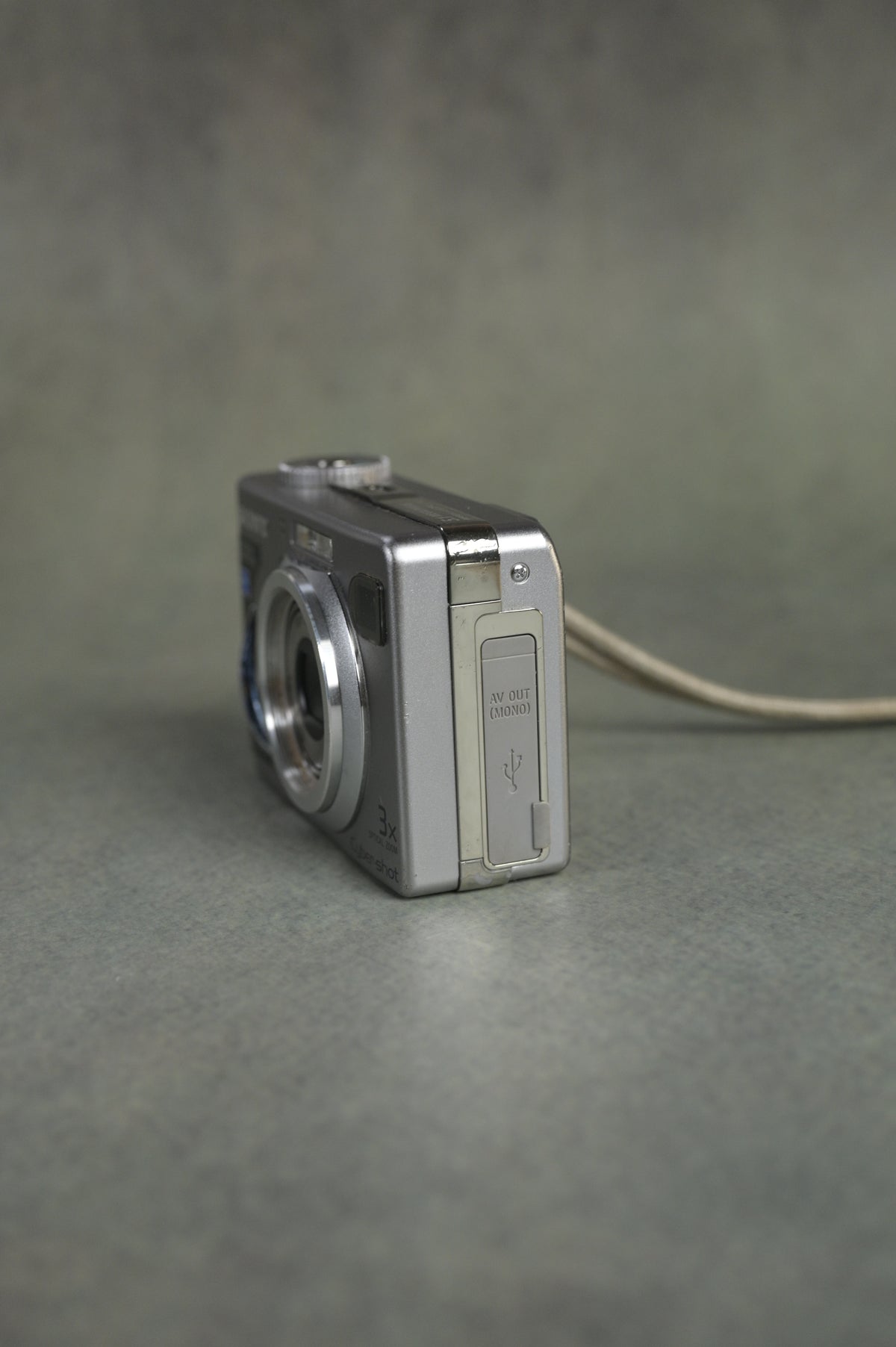 Sony Cyber-shot DSC-W5
