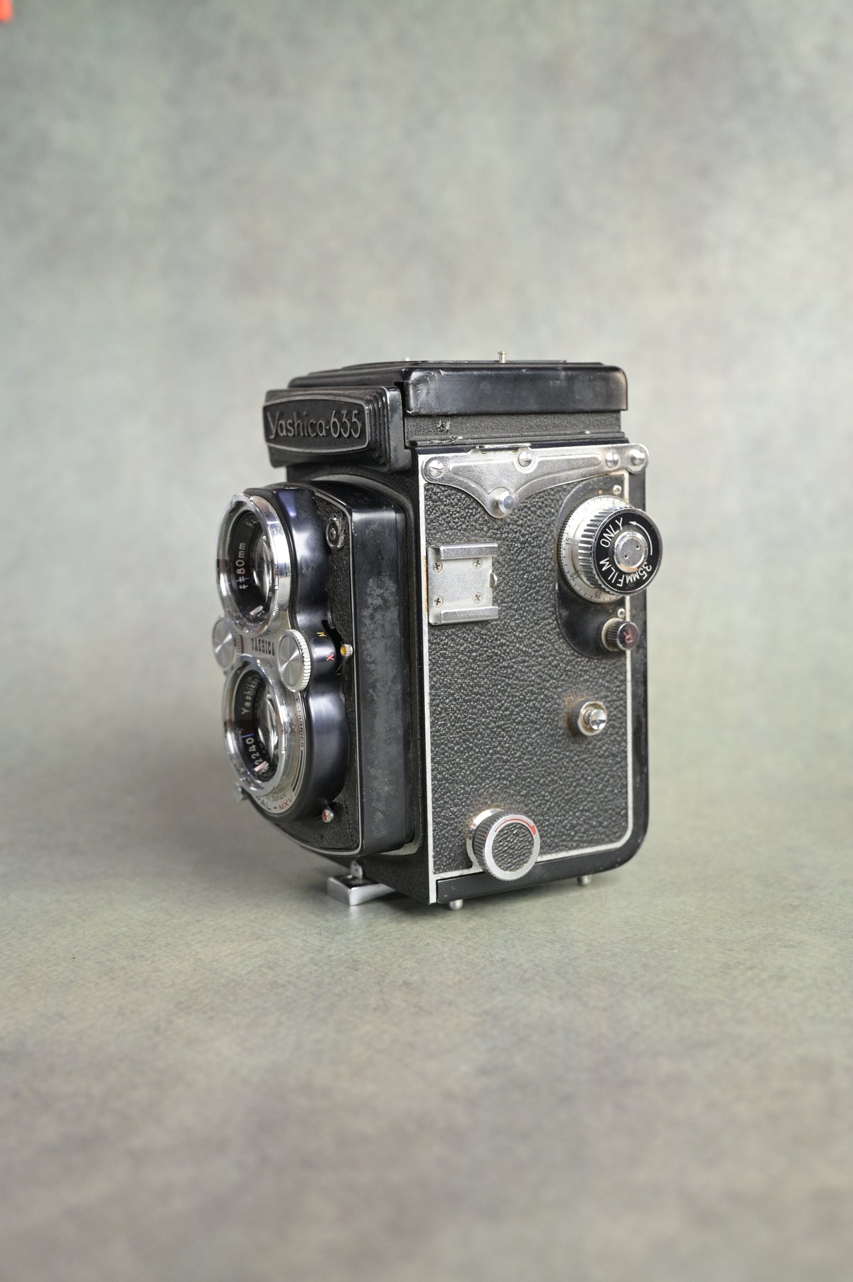 Yashica 635