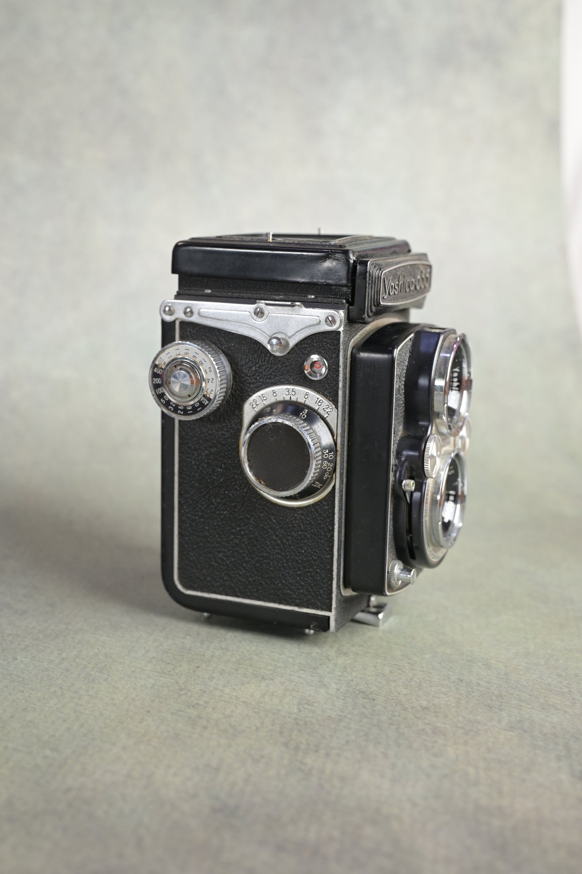 Yashica 635