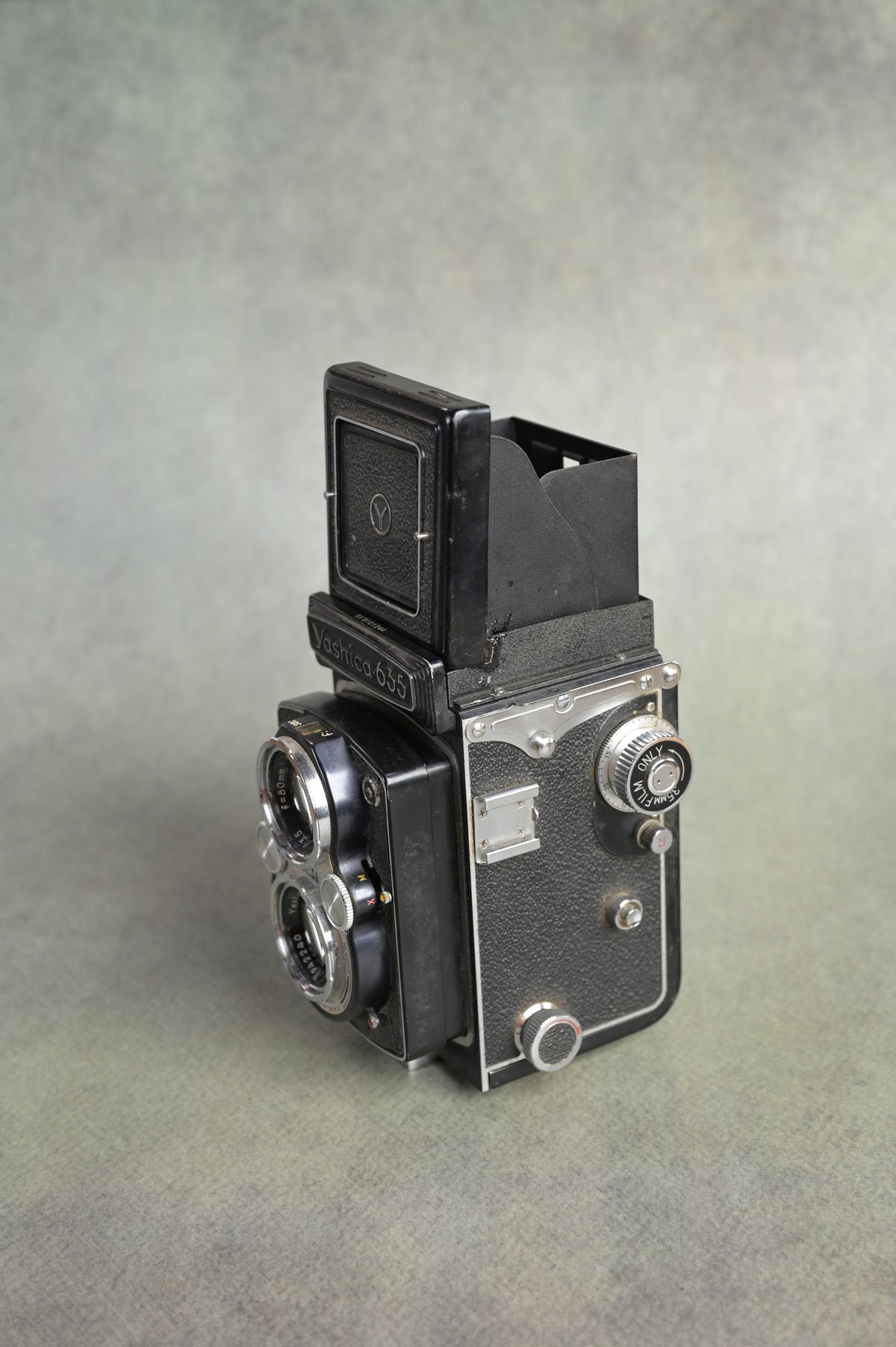 Yashica 635