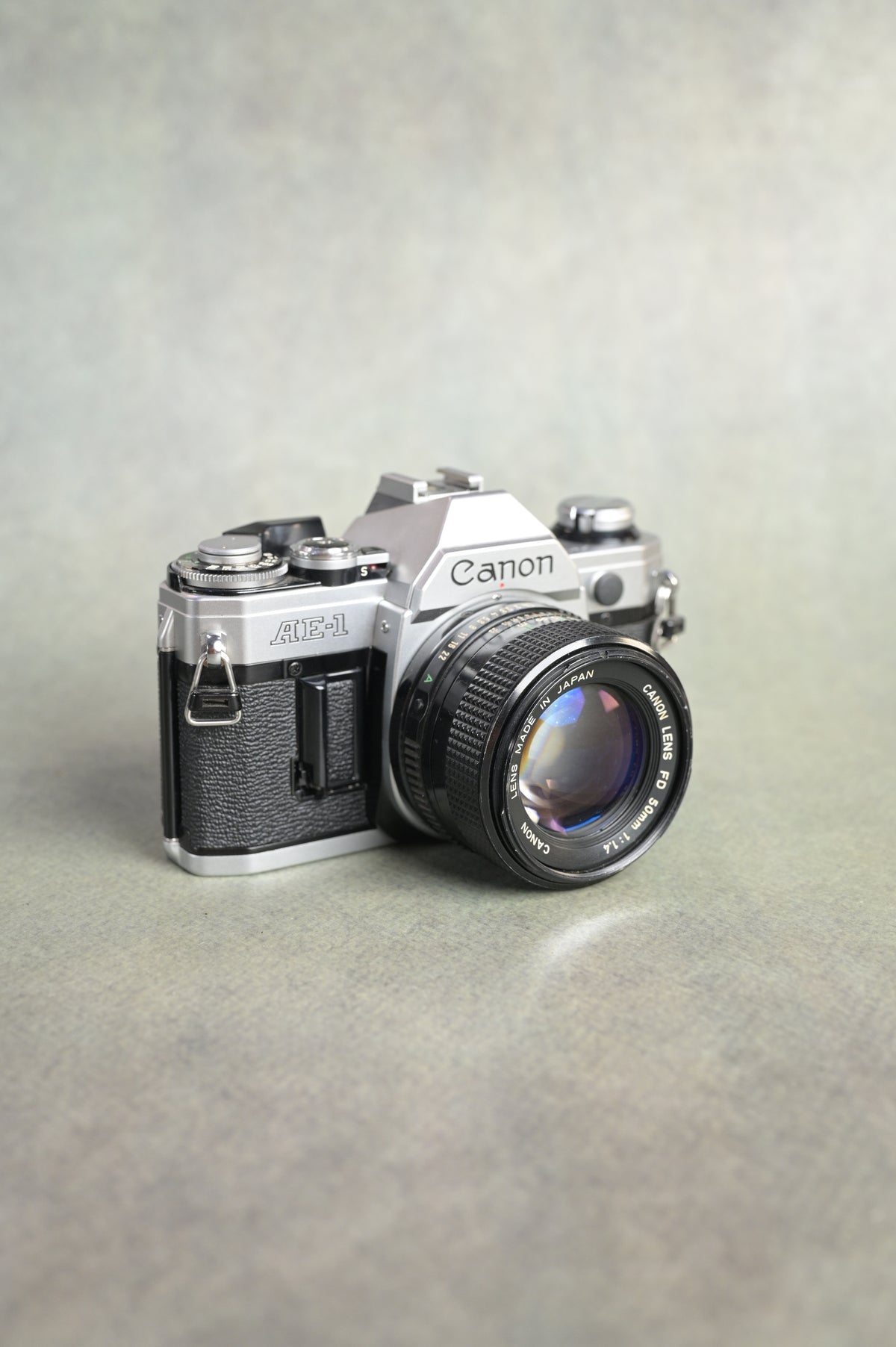 Canon AE-1 + Canon NFD 50mm F1.4