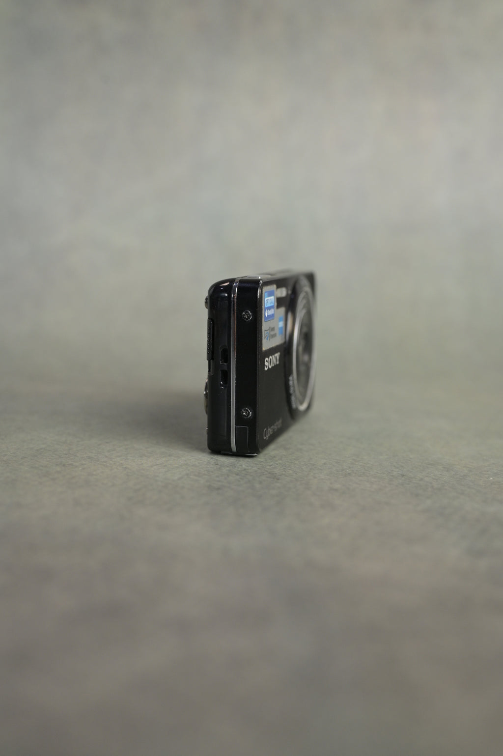 Sony Cyber-shot DSC-W570