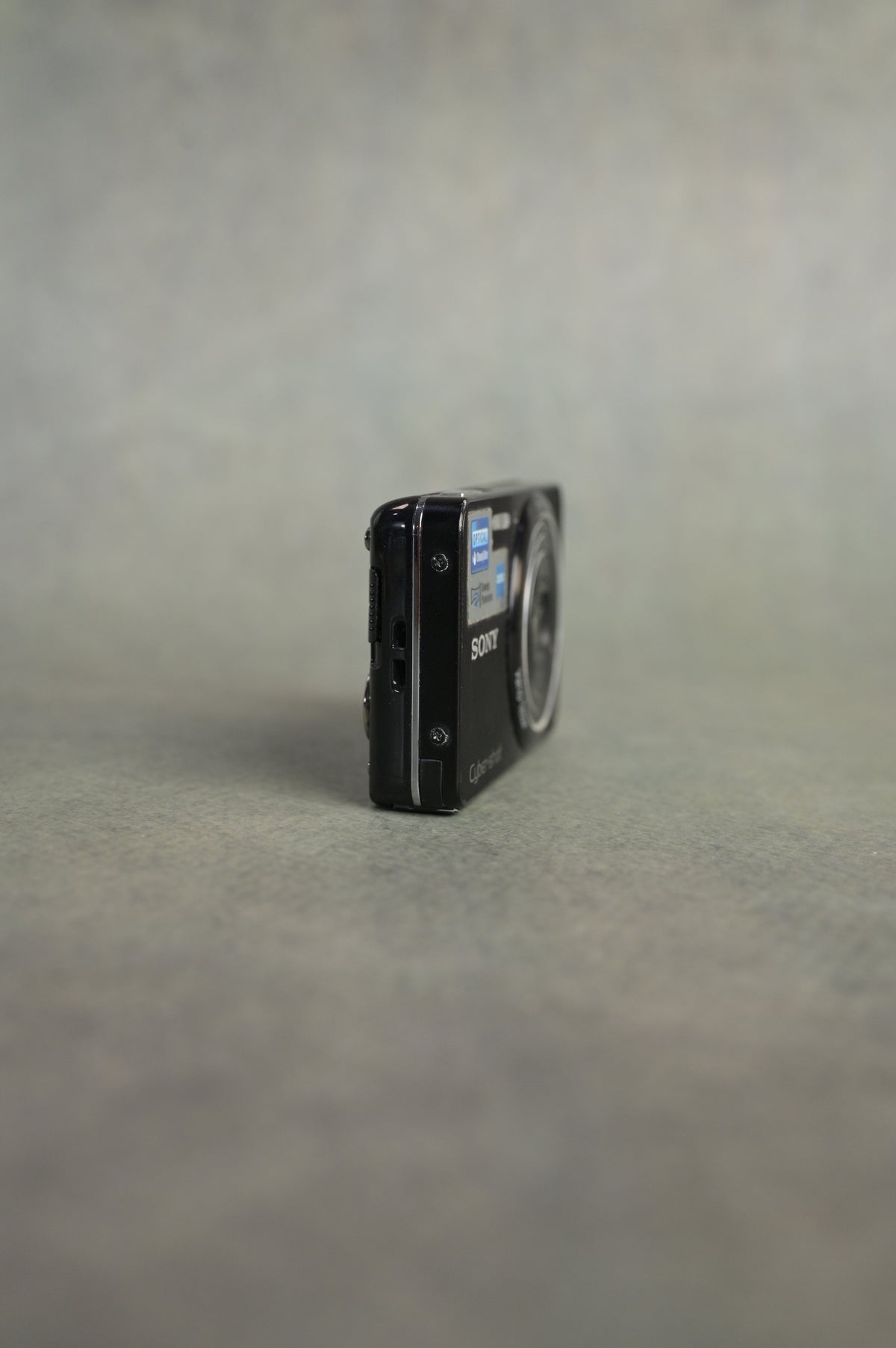 Sony Cyber-shot DSC-W570
