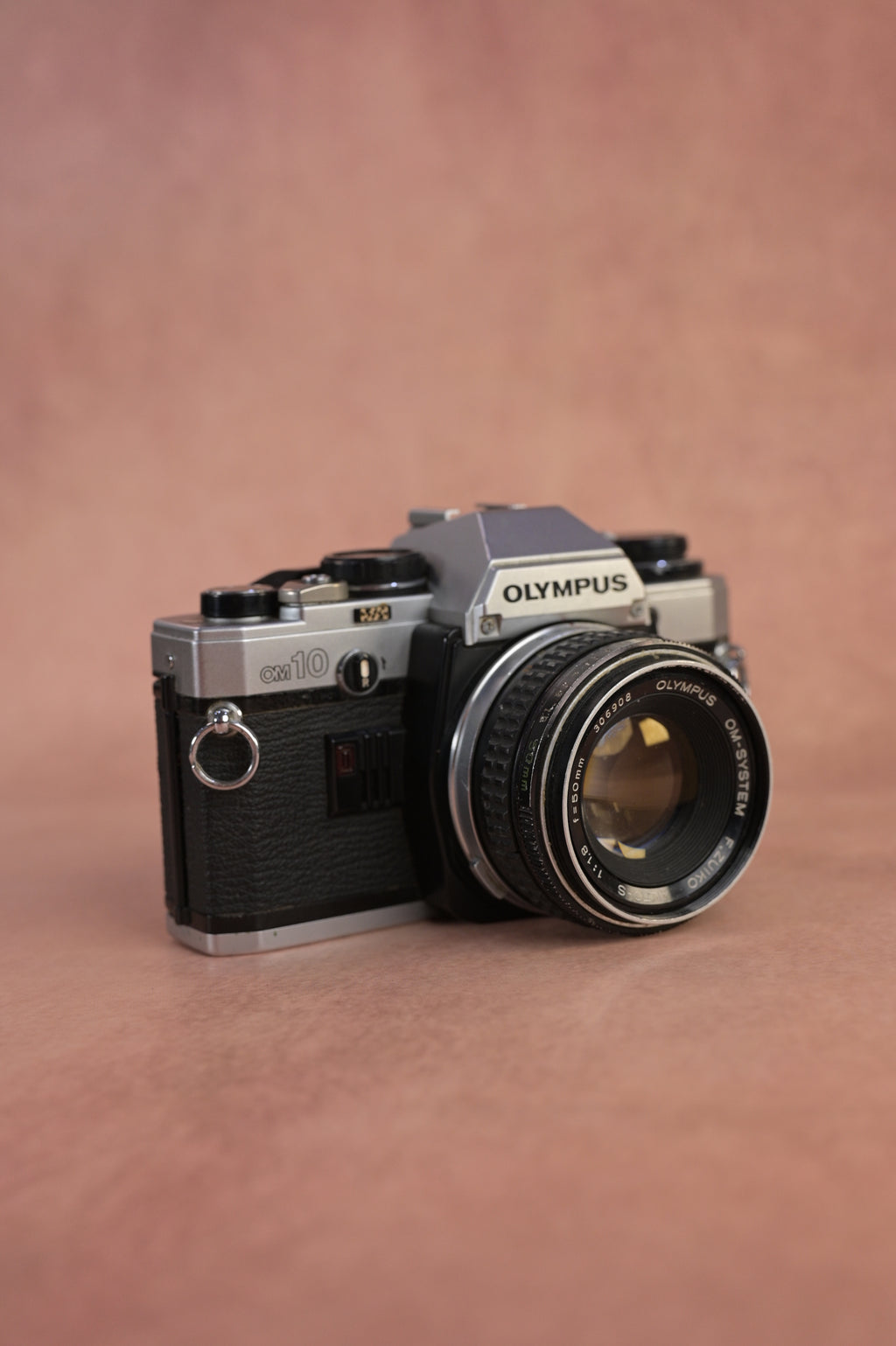 Olympus OM10 + Olympus F.Zuiko Auto-S 50mm F1.8