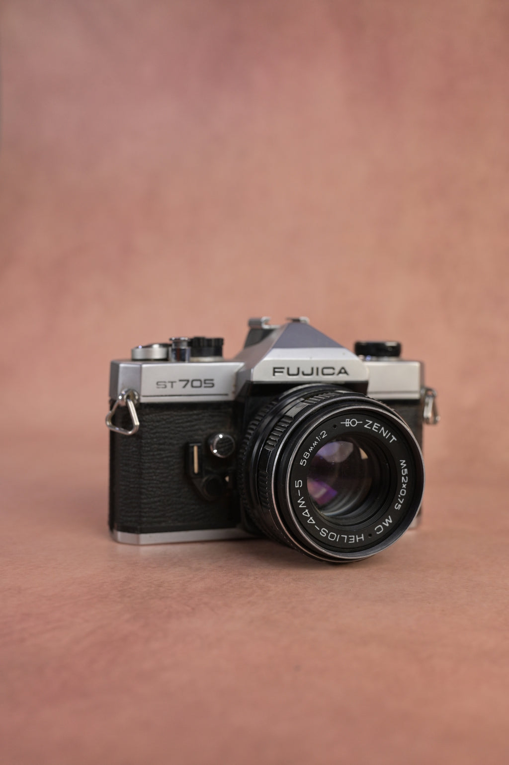 Fujica ST705 + MC Helios 44M-6 58mm F2