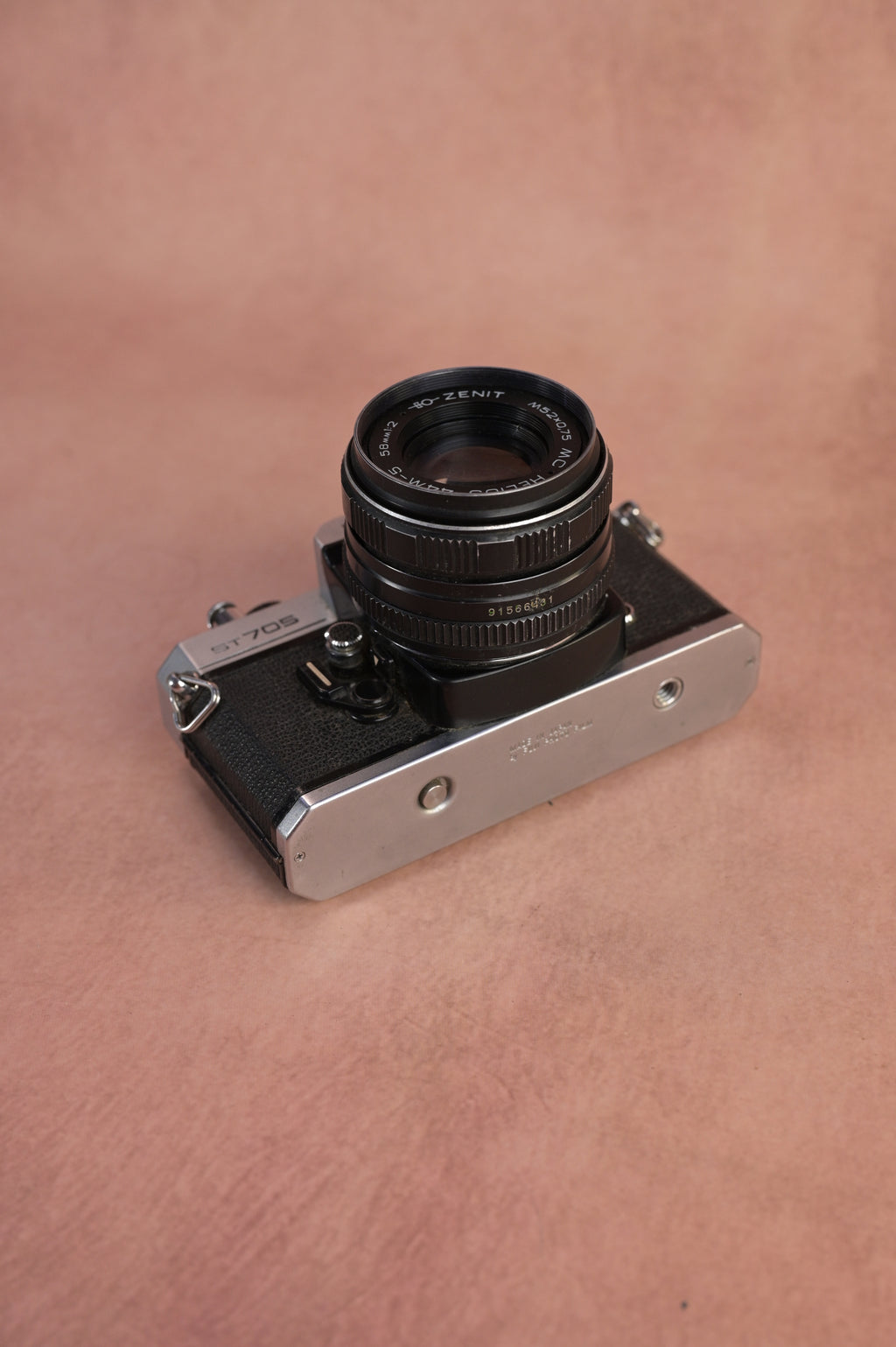 Fujica ST705 + MC Helios 44M-6 58mm F2