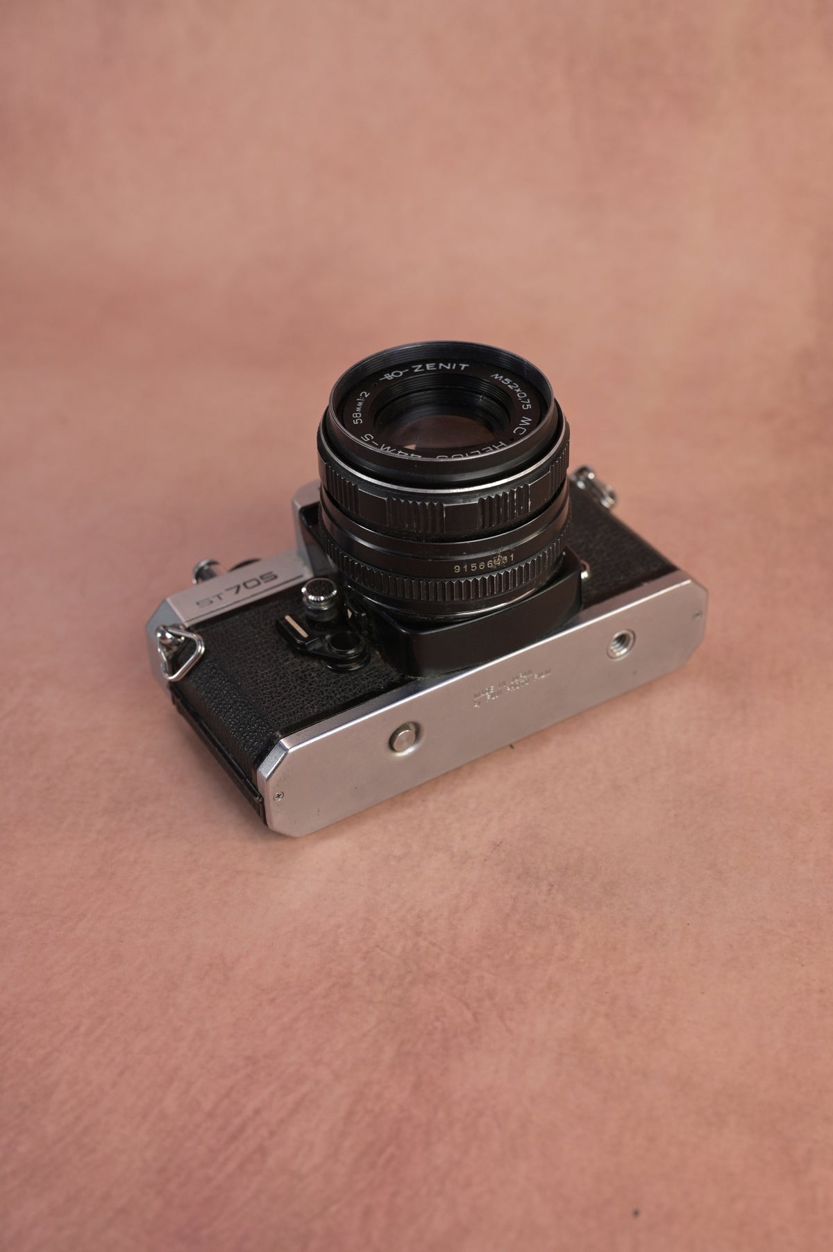 Fujica ST705 + MC Helios 44M-6 58mm F2
