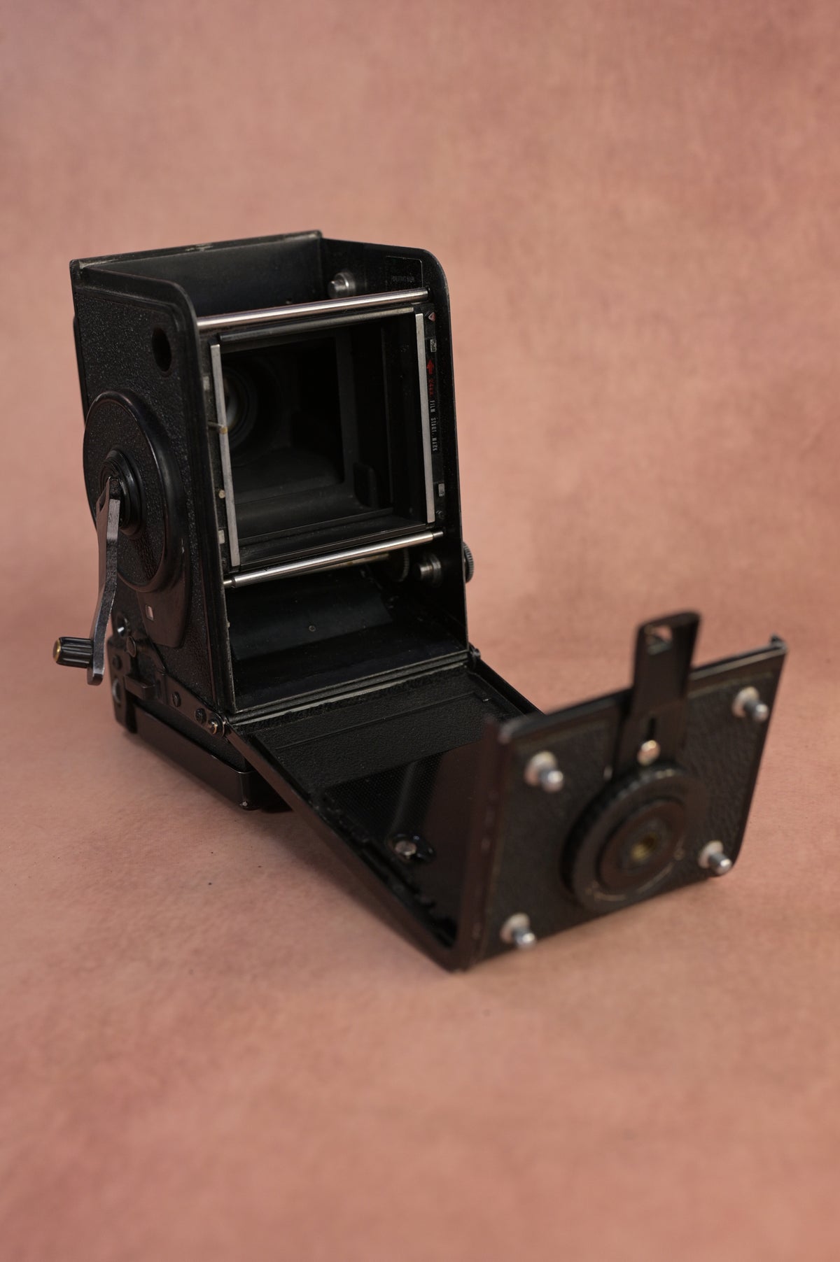 Yashica Mat-124G
