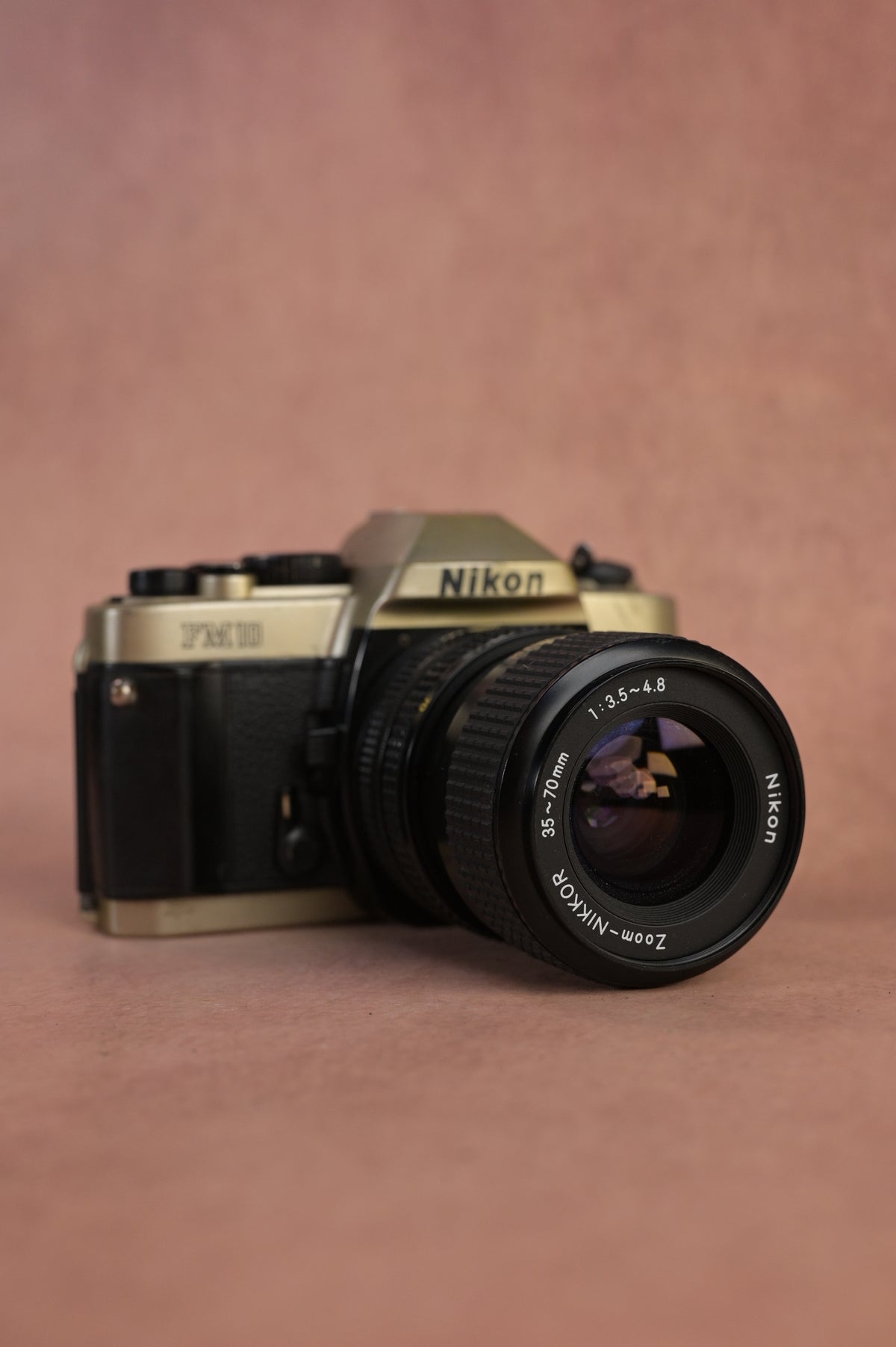 Nikon FM10 + Nikkor 35-70mm F3.5-4.5 Zoom