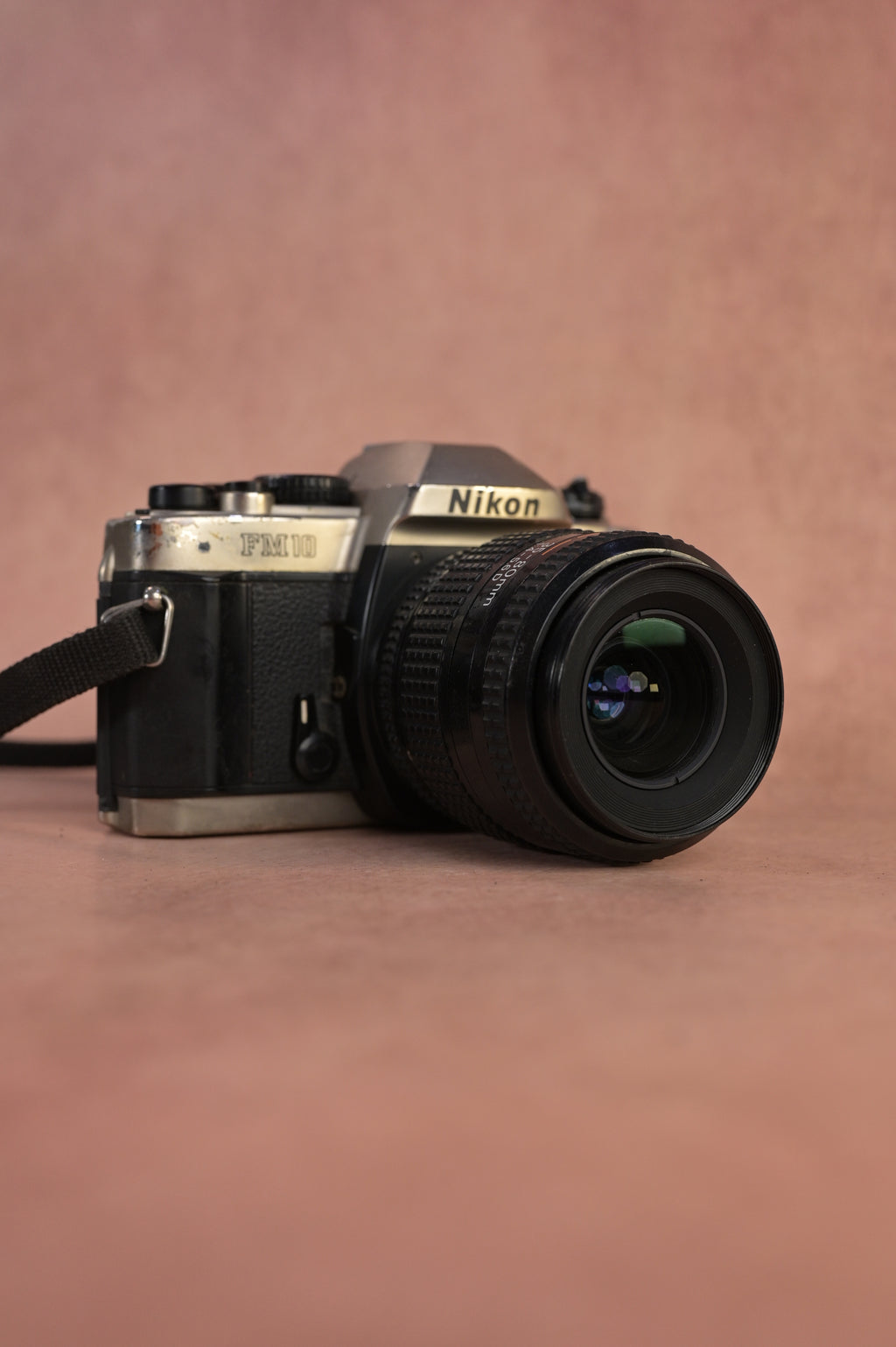 Nikon FM10 + Nikon AF Nikkor 35-80mm F4-5.6 D