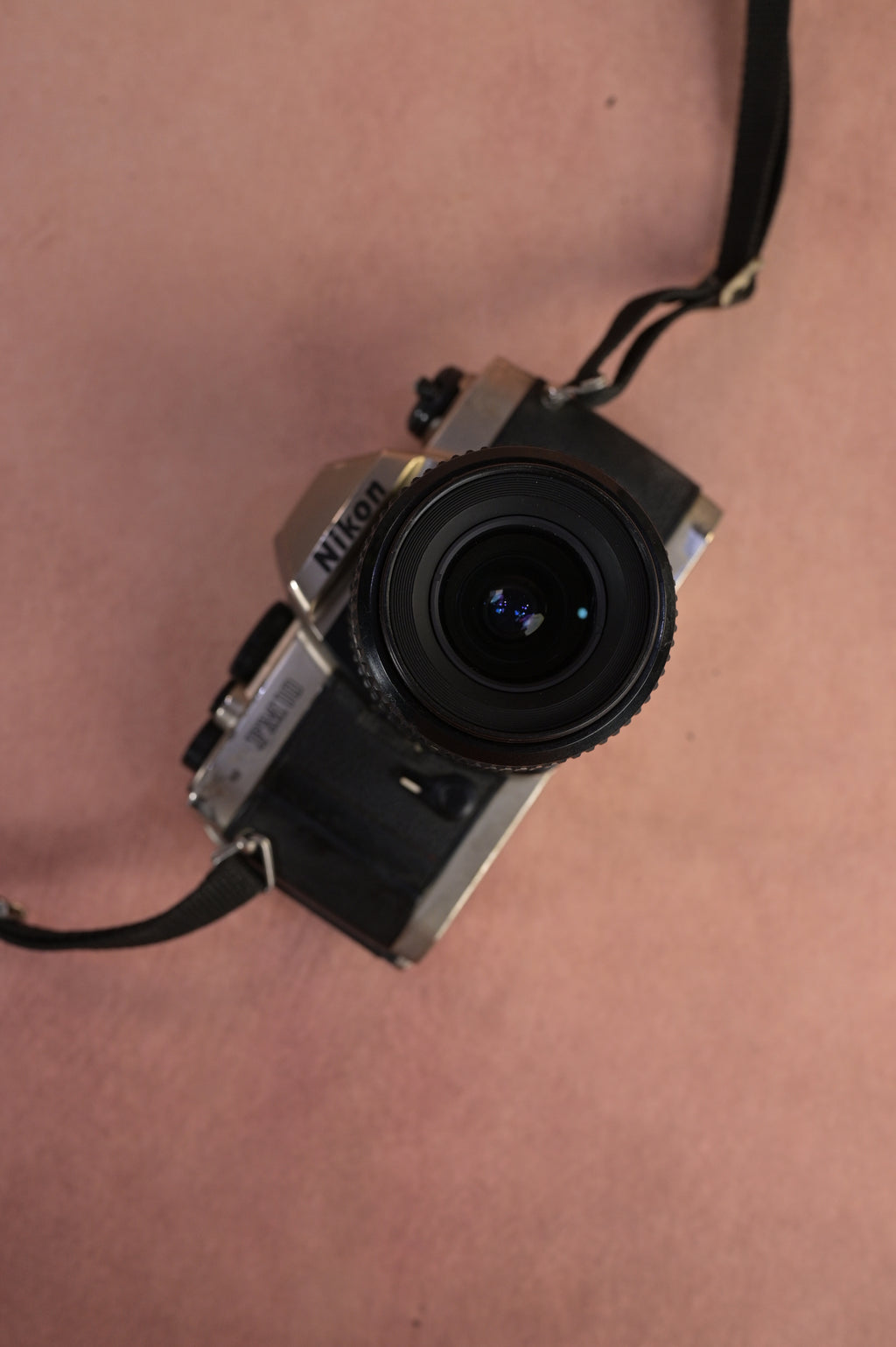 Nikon FM10 + Nikon AF Nikkor 35-80mm F4-5.6 D