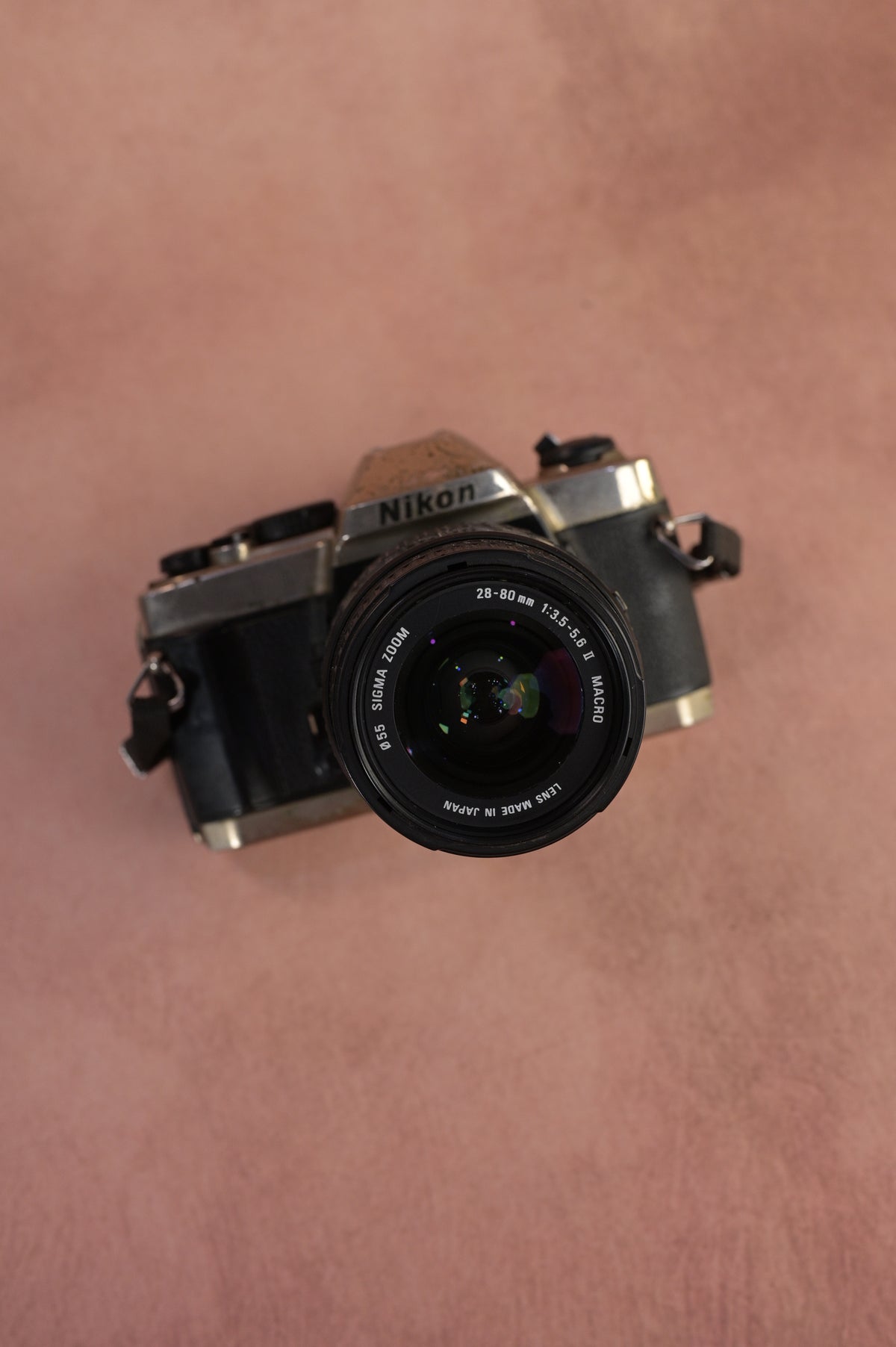 Nikon FM10 + Sigma Macro Zoom 28-80mm F3.5-5.6