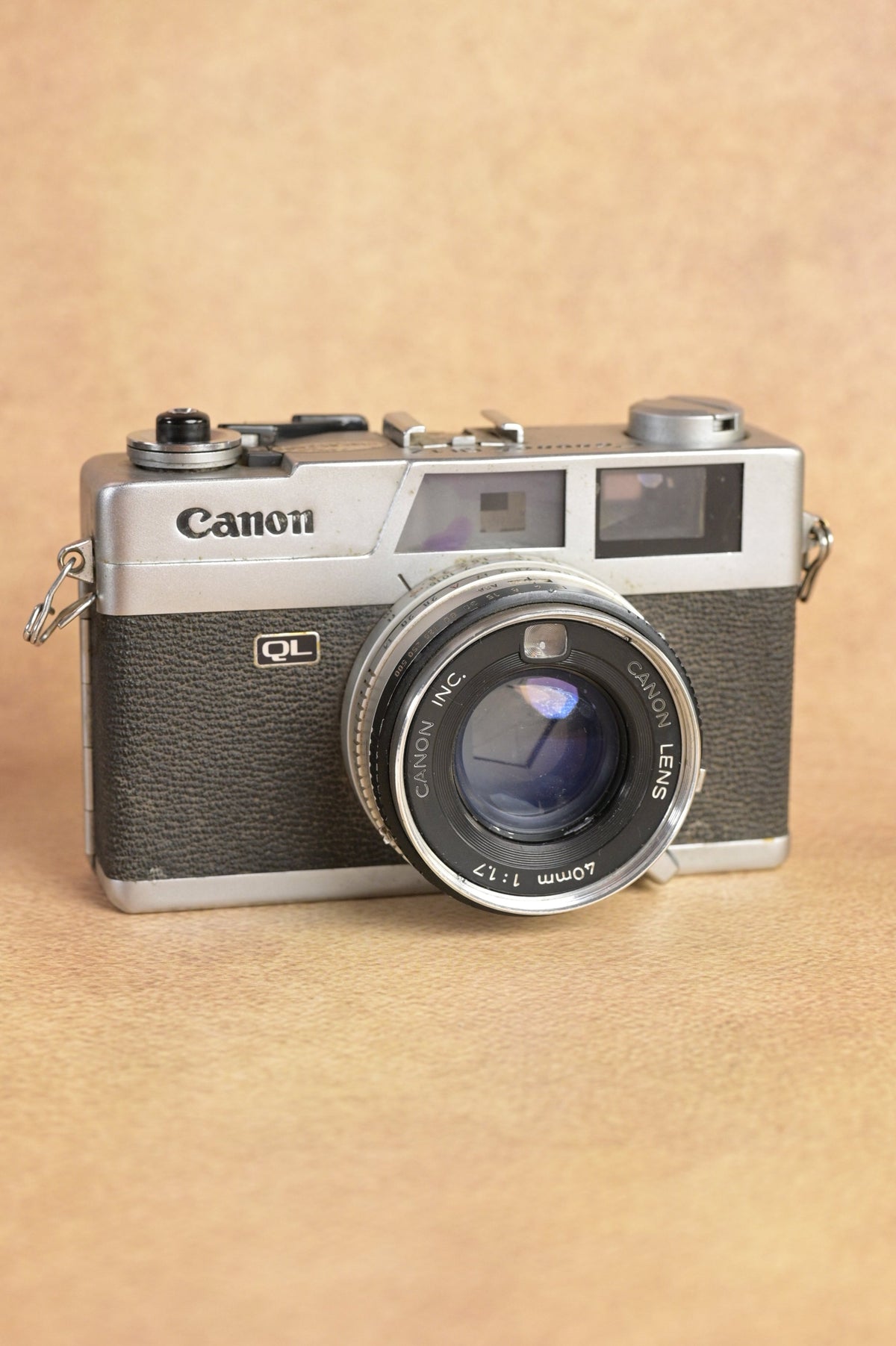 Canon Canonet QL17