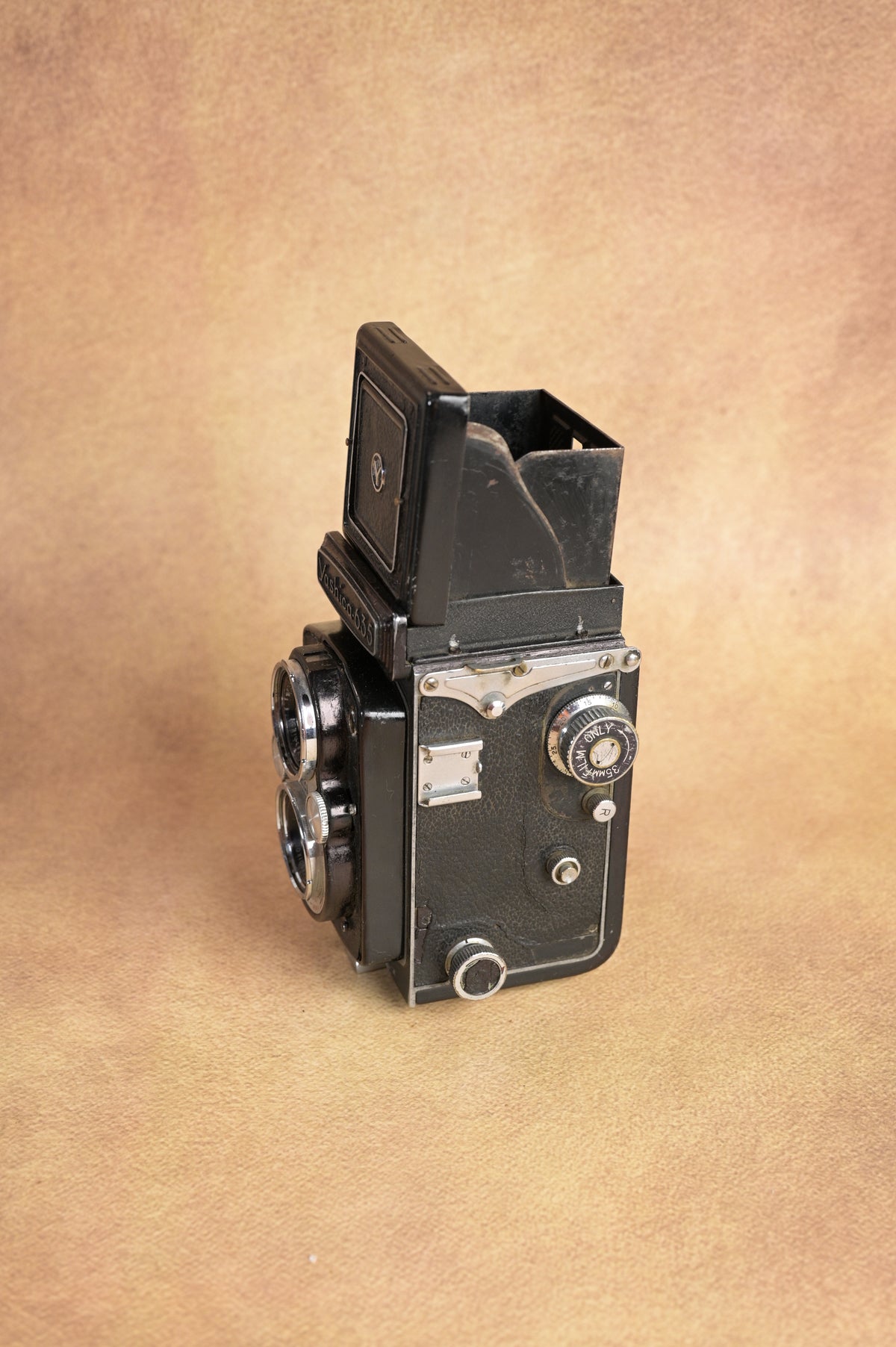 Yashica 635