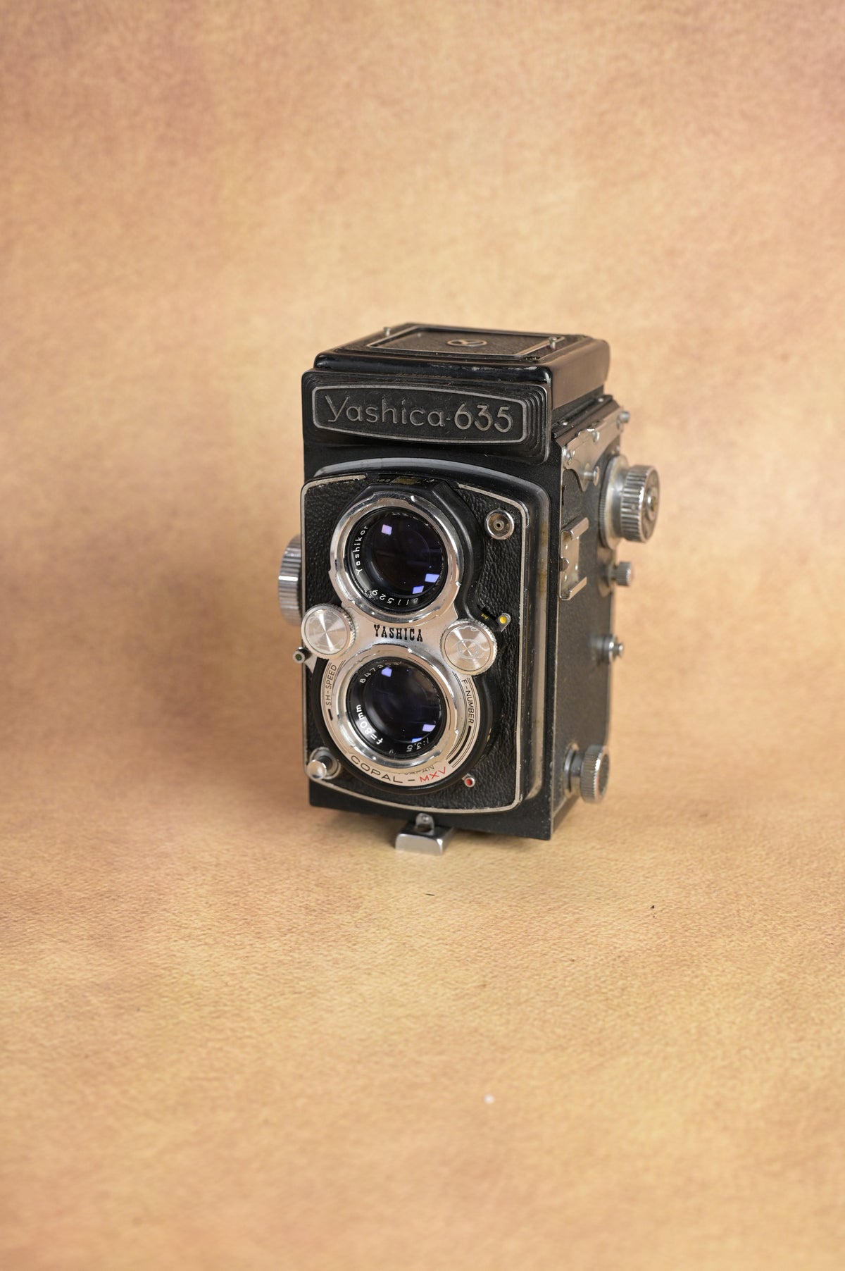 Yashica 635