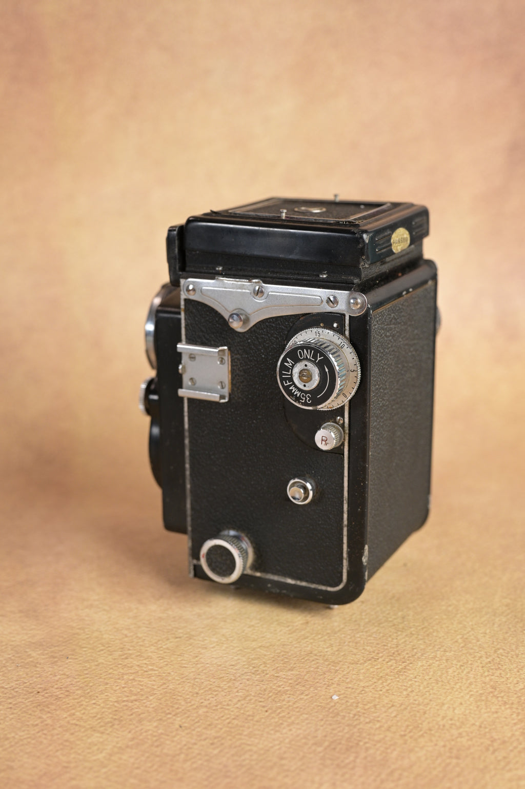 Yashica 635