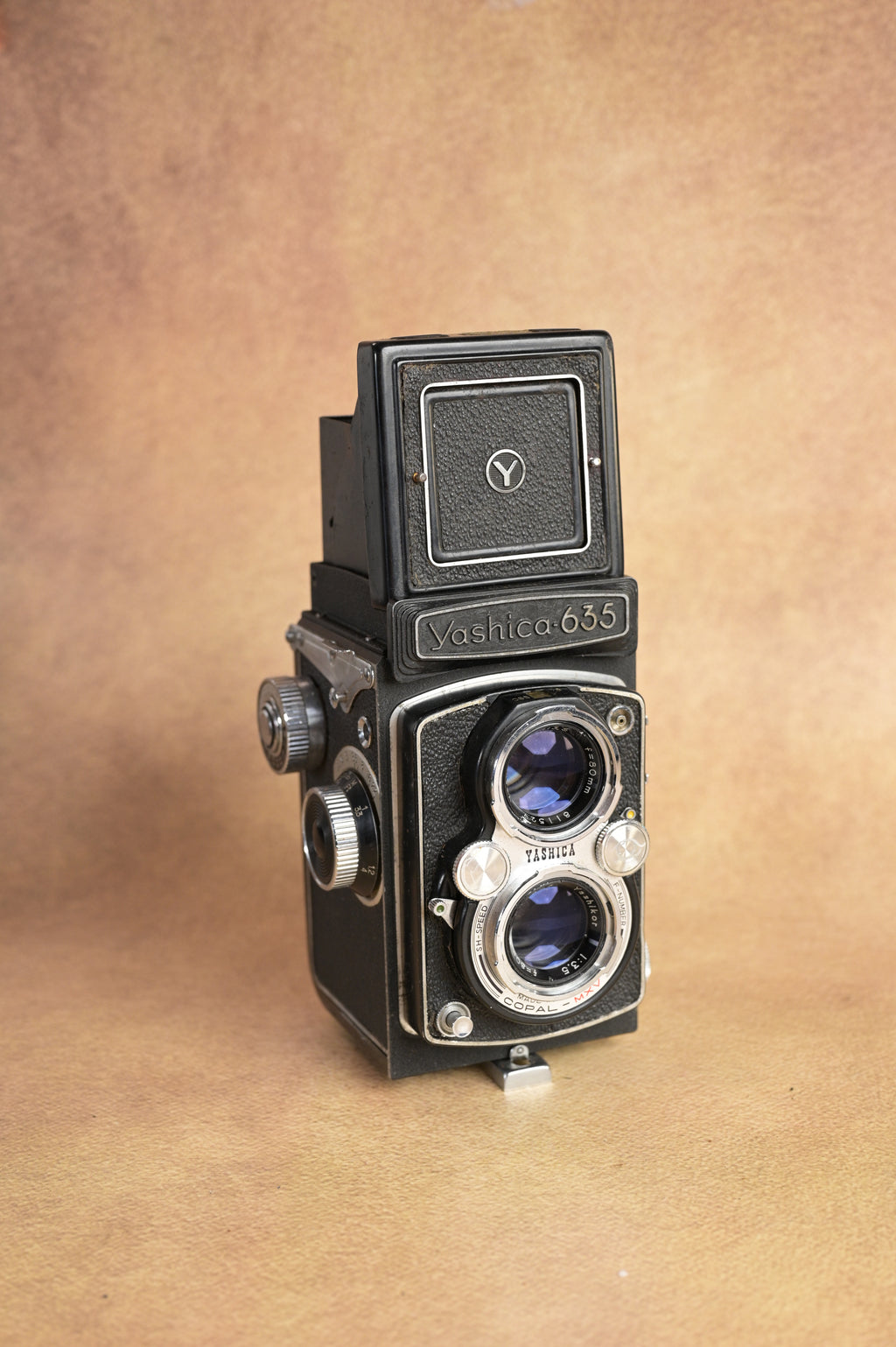 Yashica 635