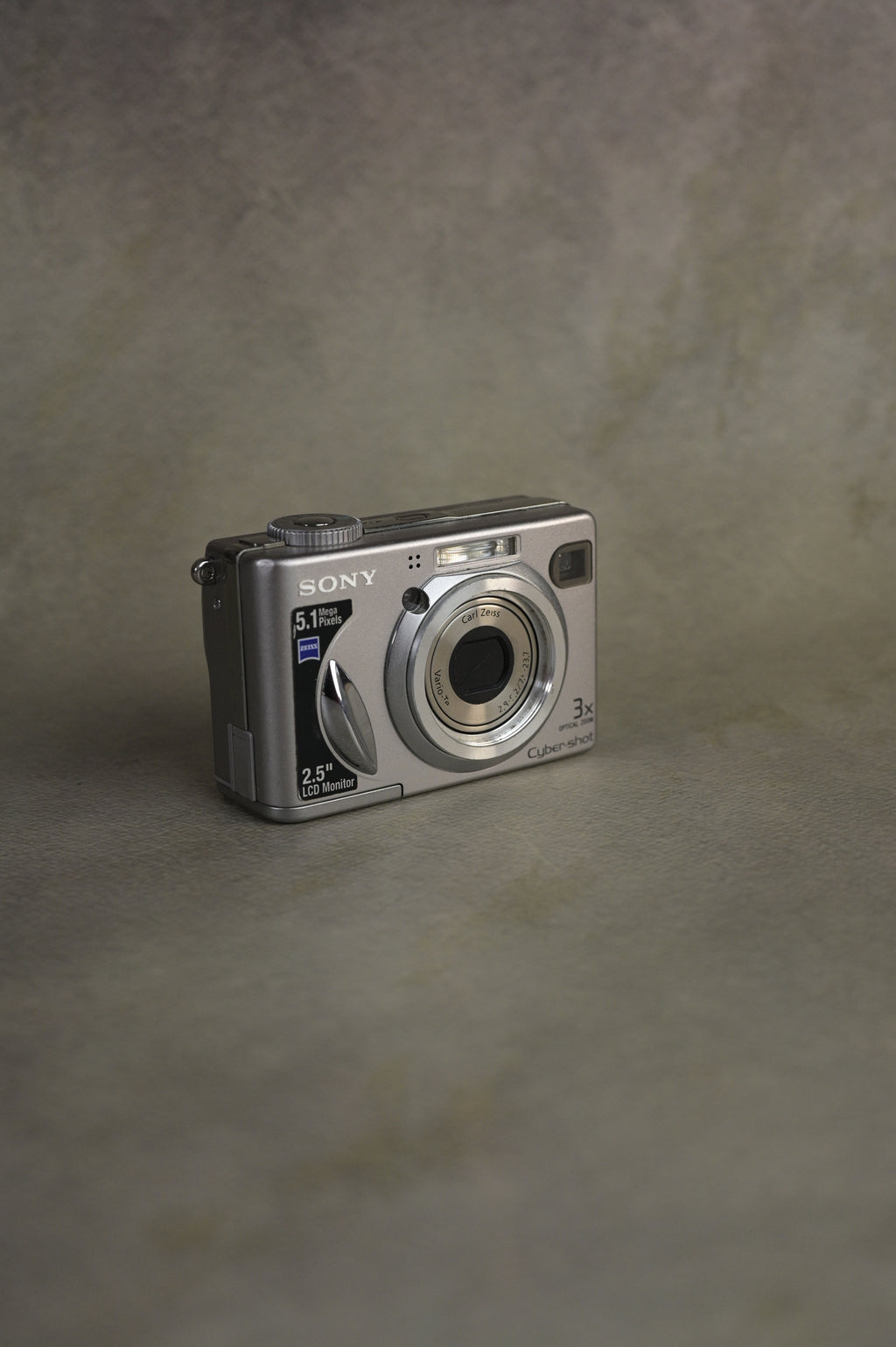 Sony Cyber-shot DSC-W5