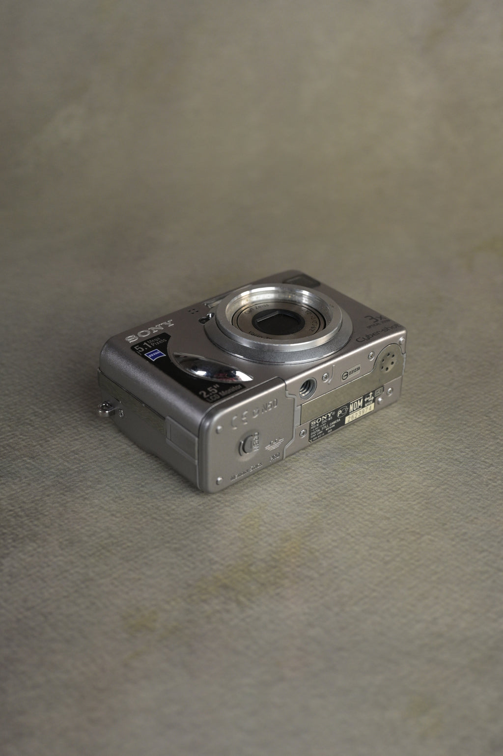 Sony Cyber-shot DSC-W5