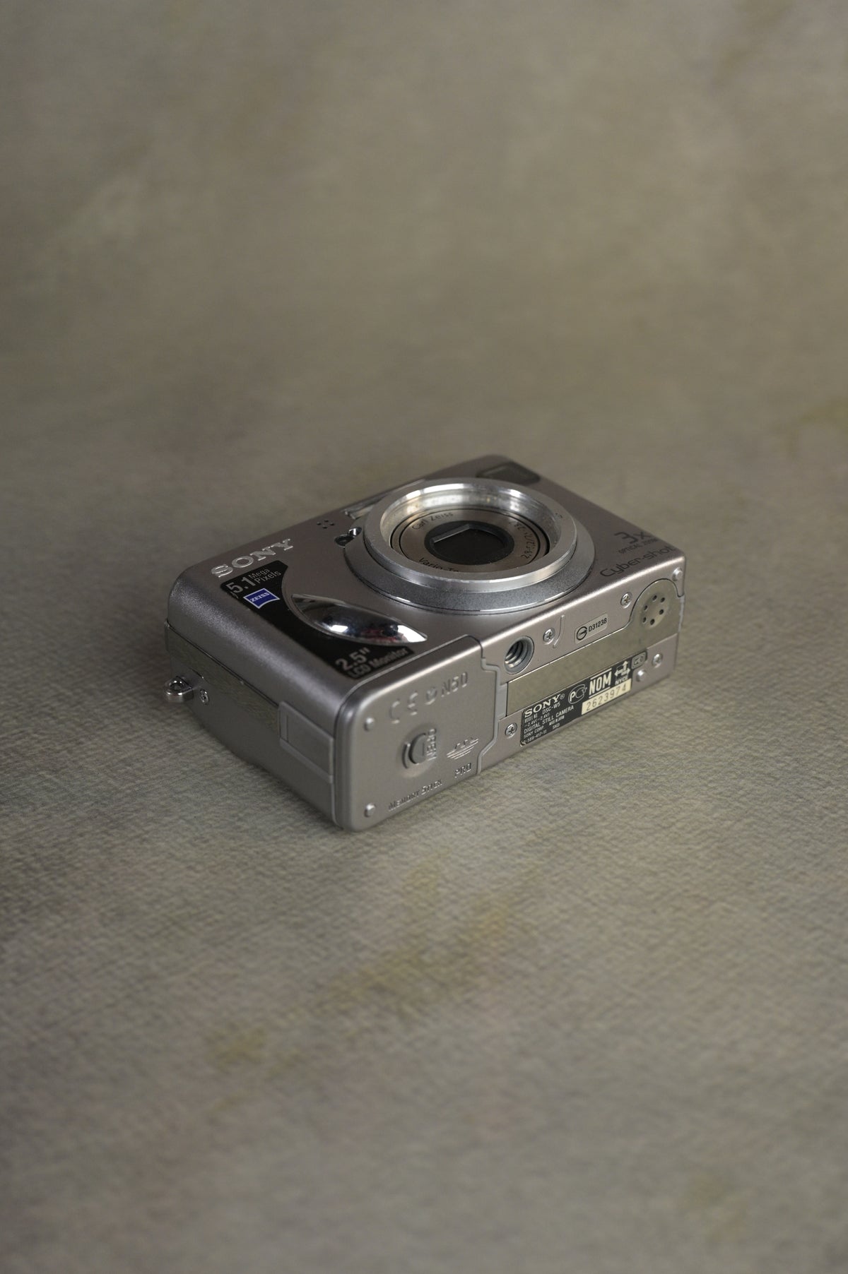 Sony Cyber-shot DSC-W5