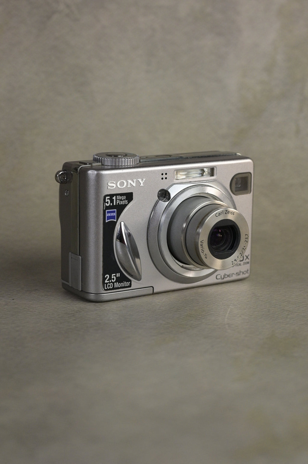 Sony Cyber-shot DSC-W5