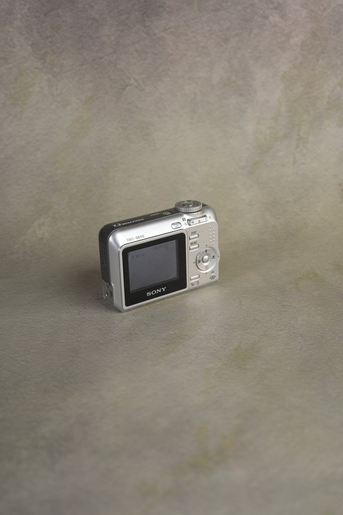 Sony Cyber-shot DSC-S650