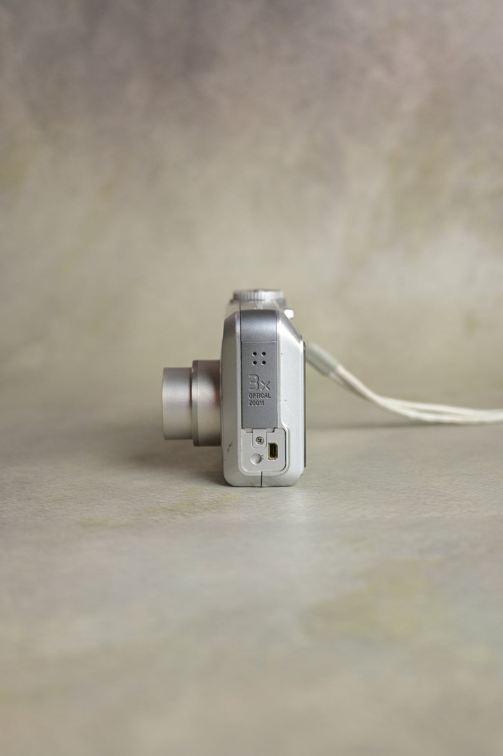 Sony Cyber-shot DSC-S650