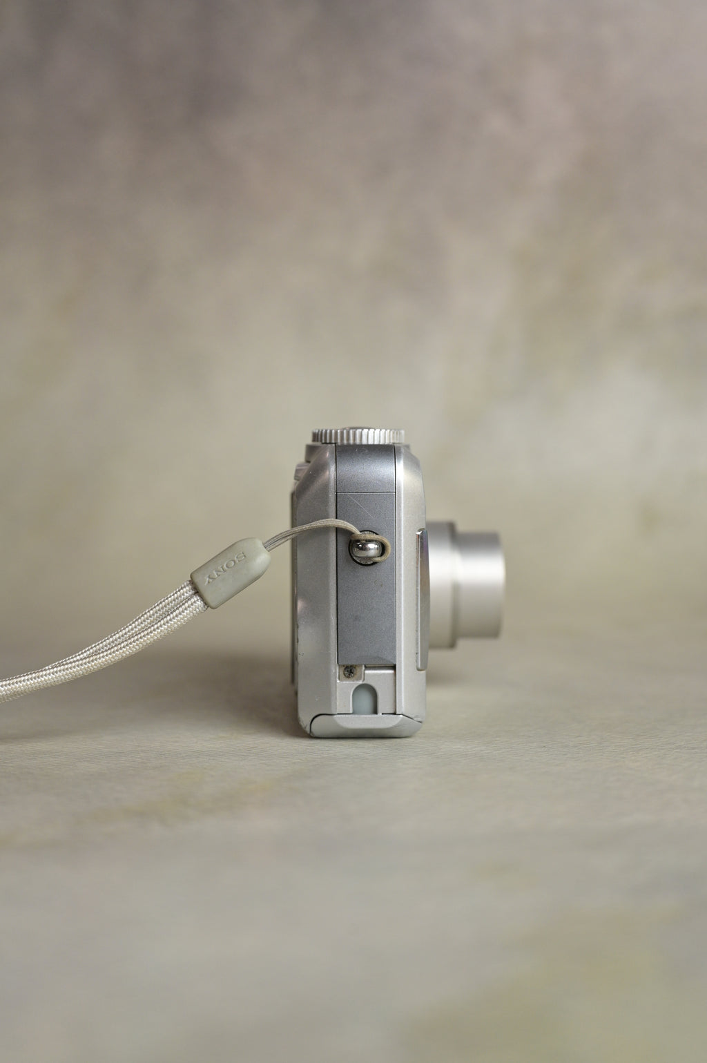 Sony Cyber-shot DSC-S650