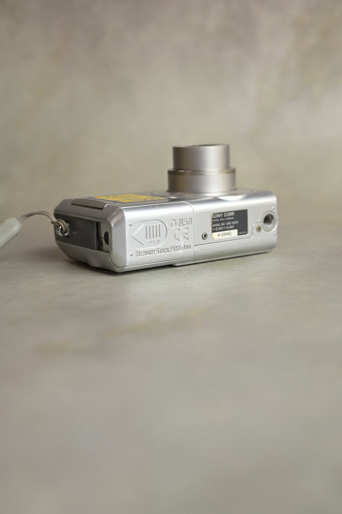 Sony Cyber-shot DSC-S650
