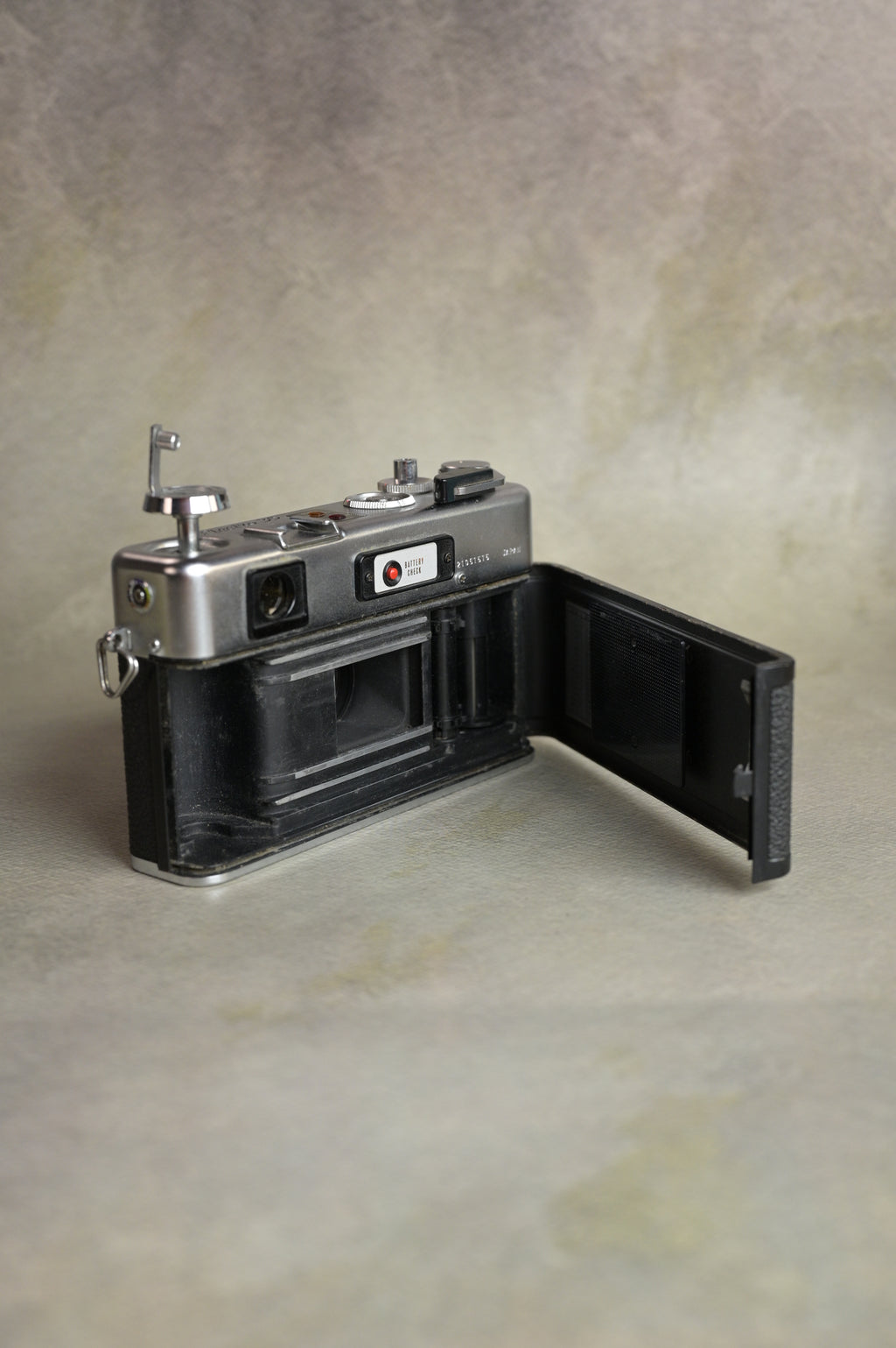 Yashica Electro 35 GS