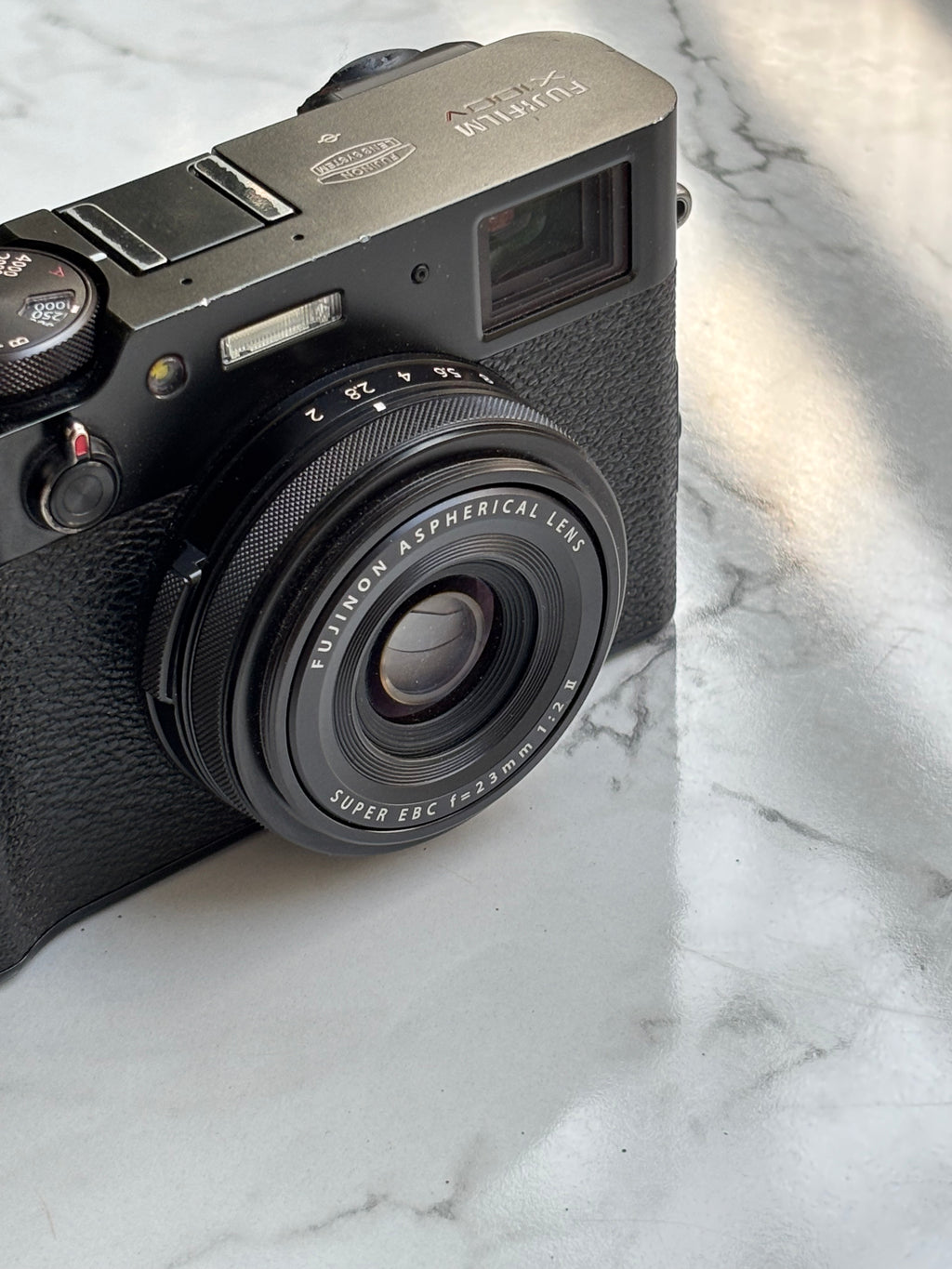 Fujifilm X100V