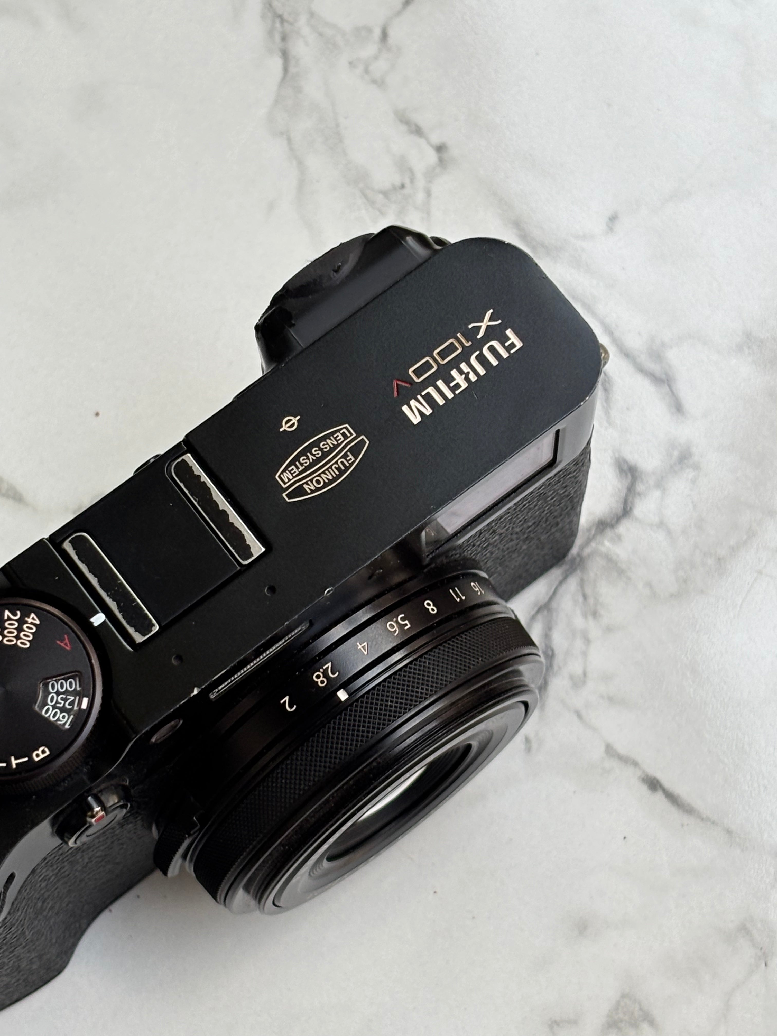 Fujifilm X100V