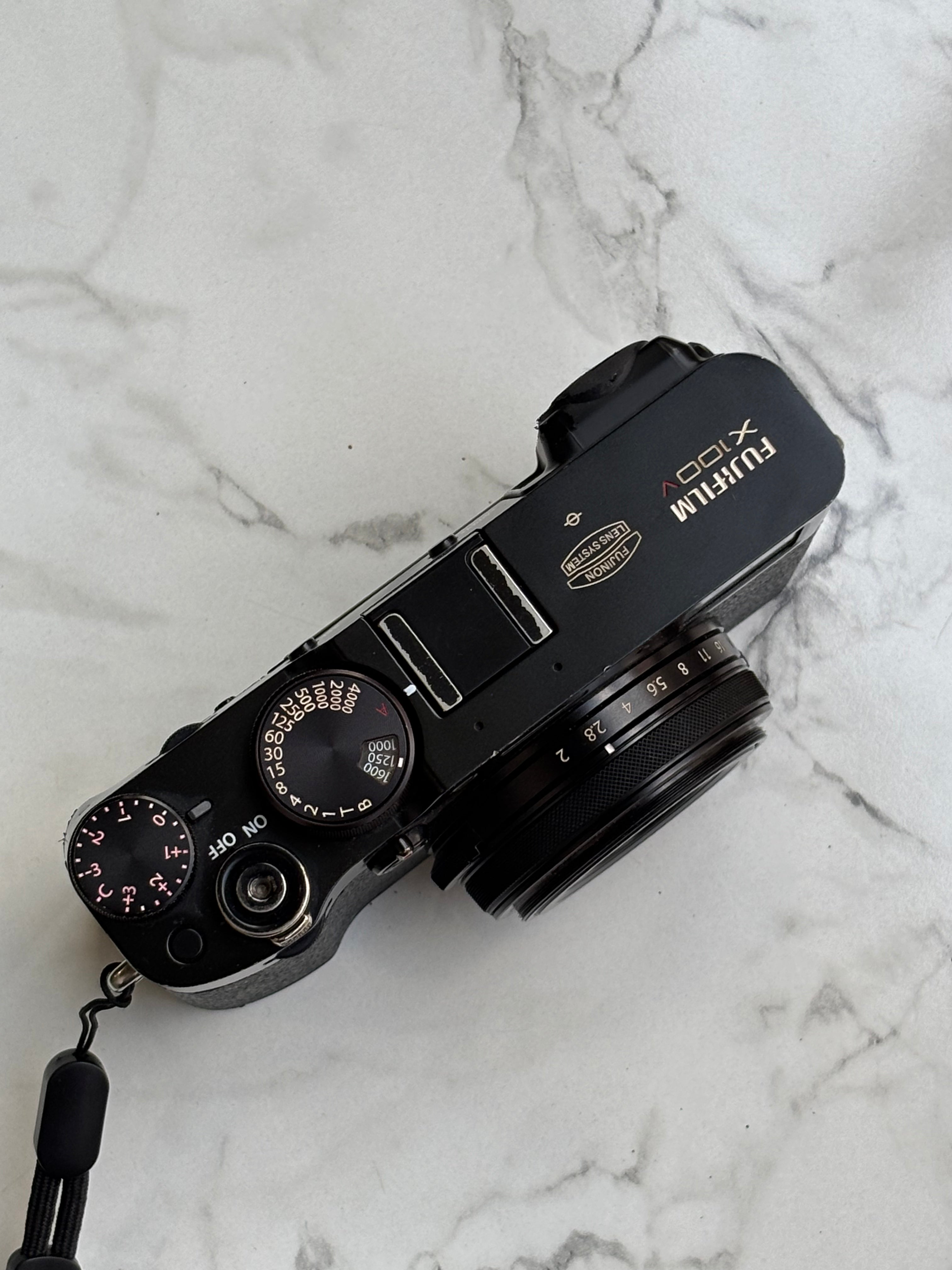 Fujifilm X100V