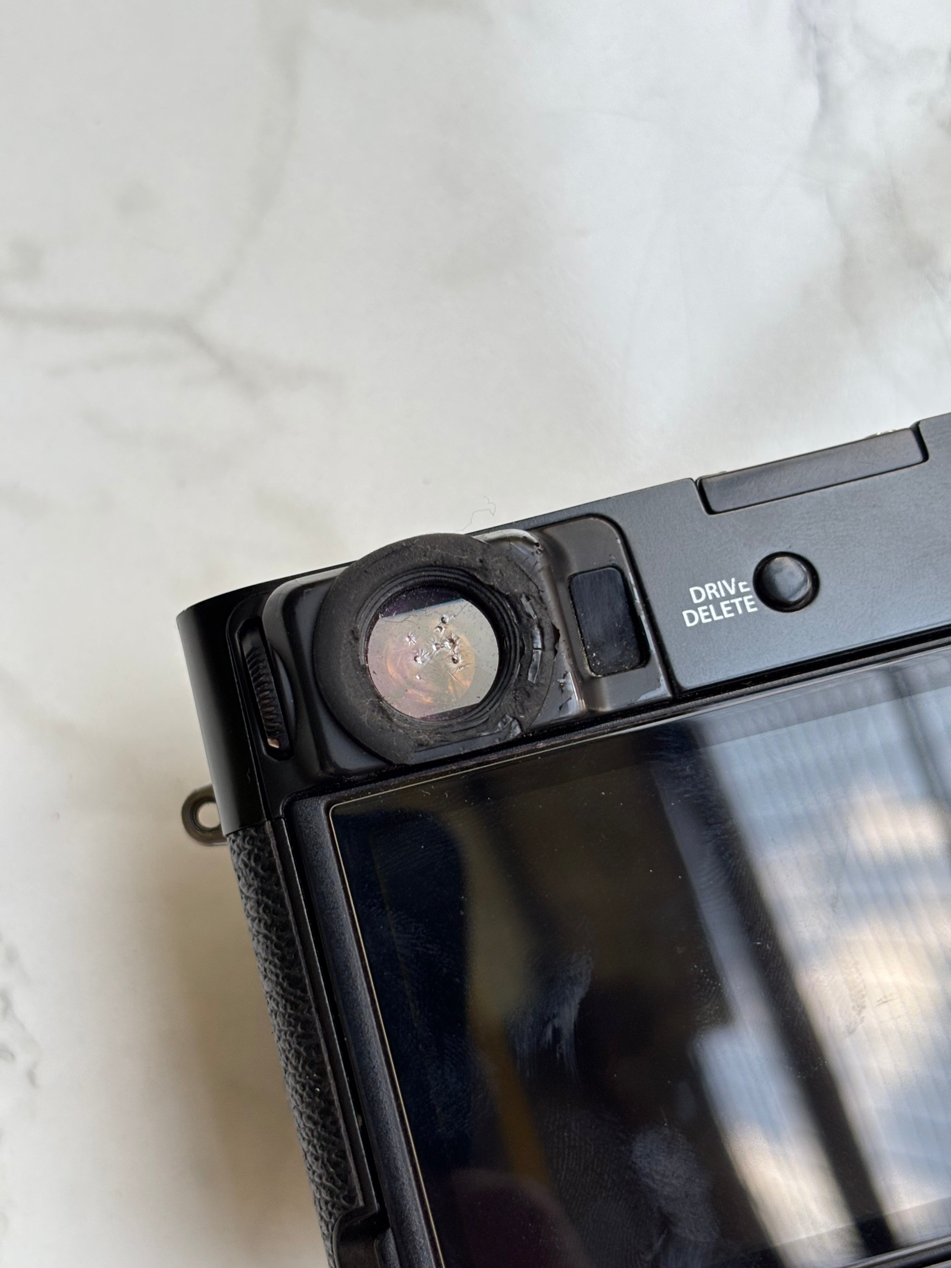 Fujifilm X100V