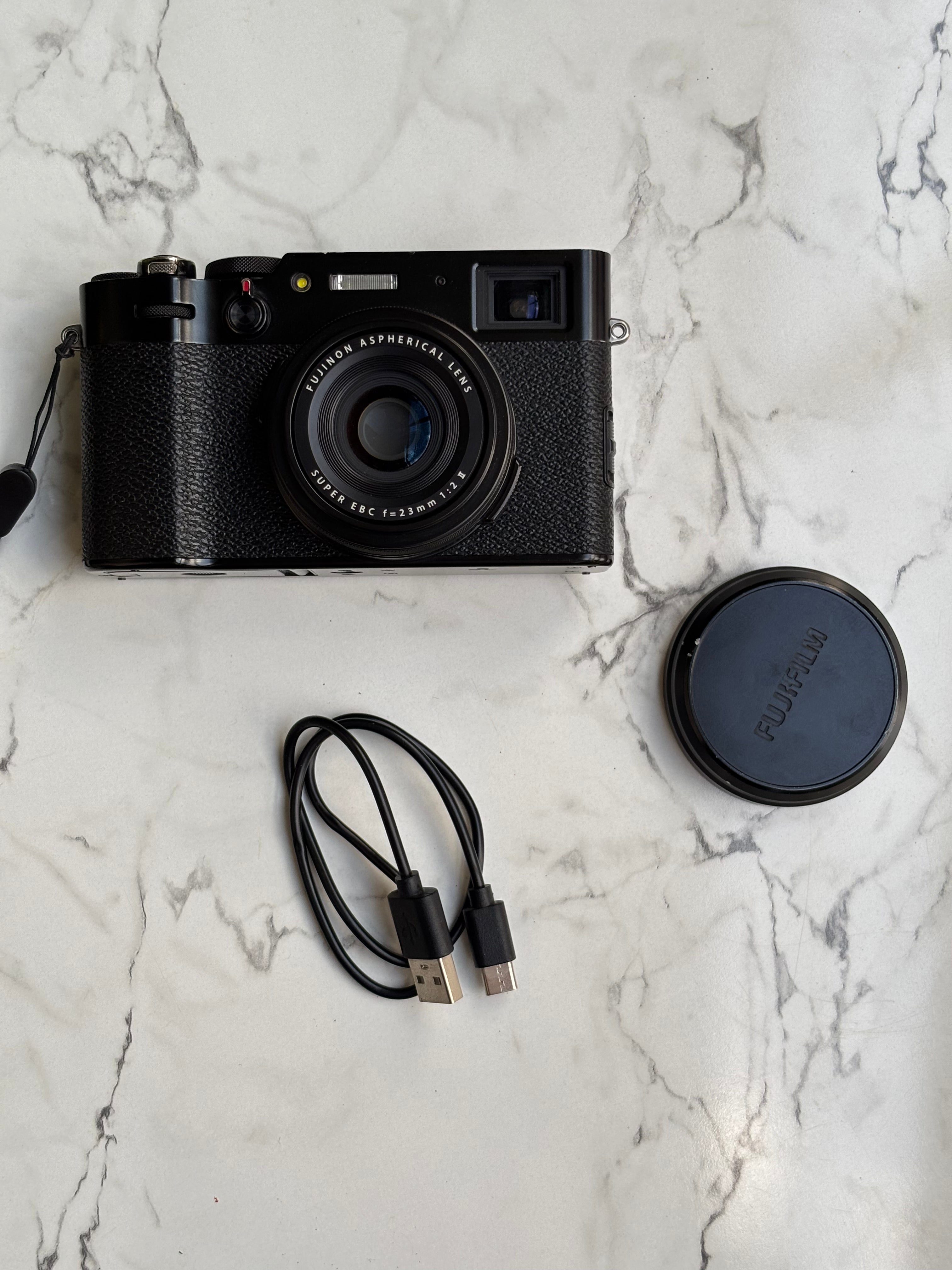 Fujifilm X100V