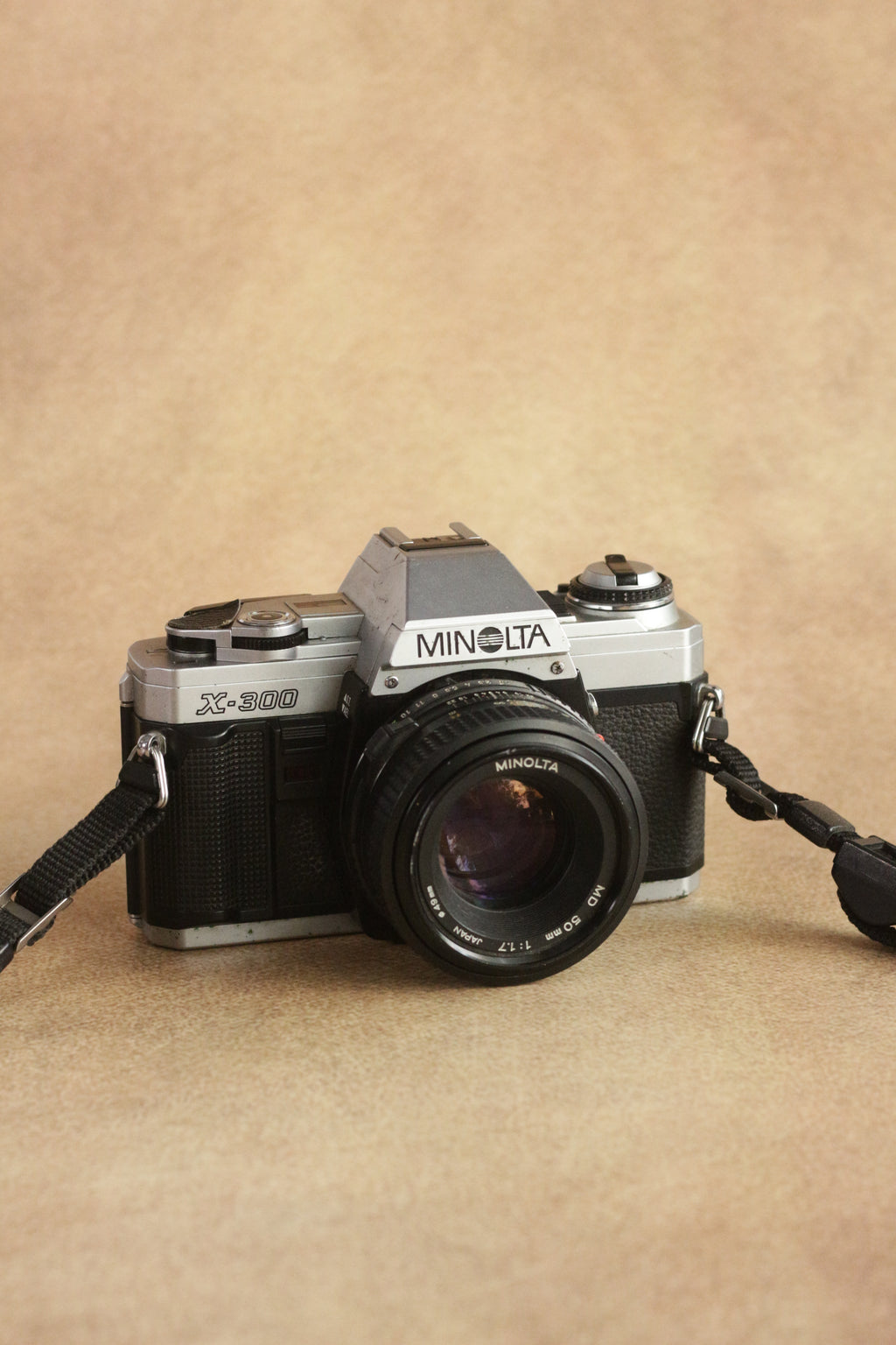 Minolta X-300 + Minolta MD 50mm F1.7
