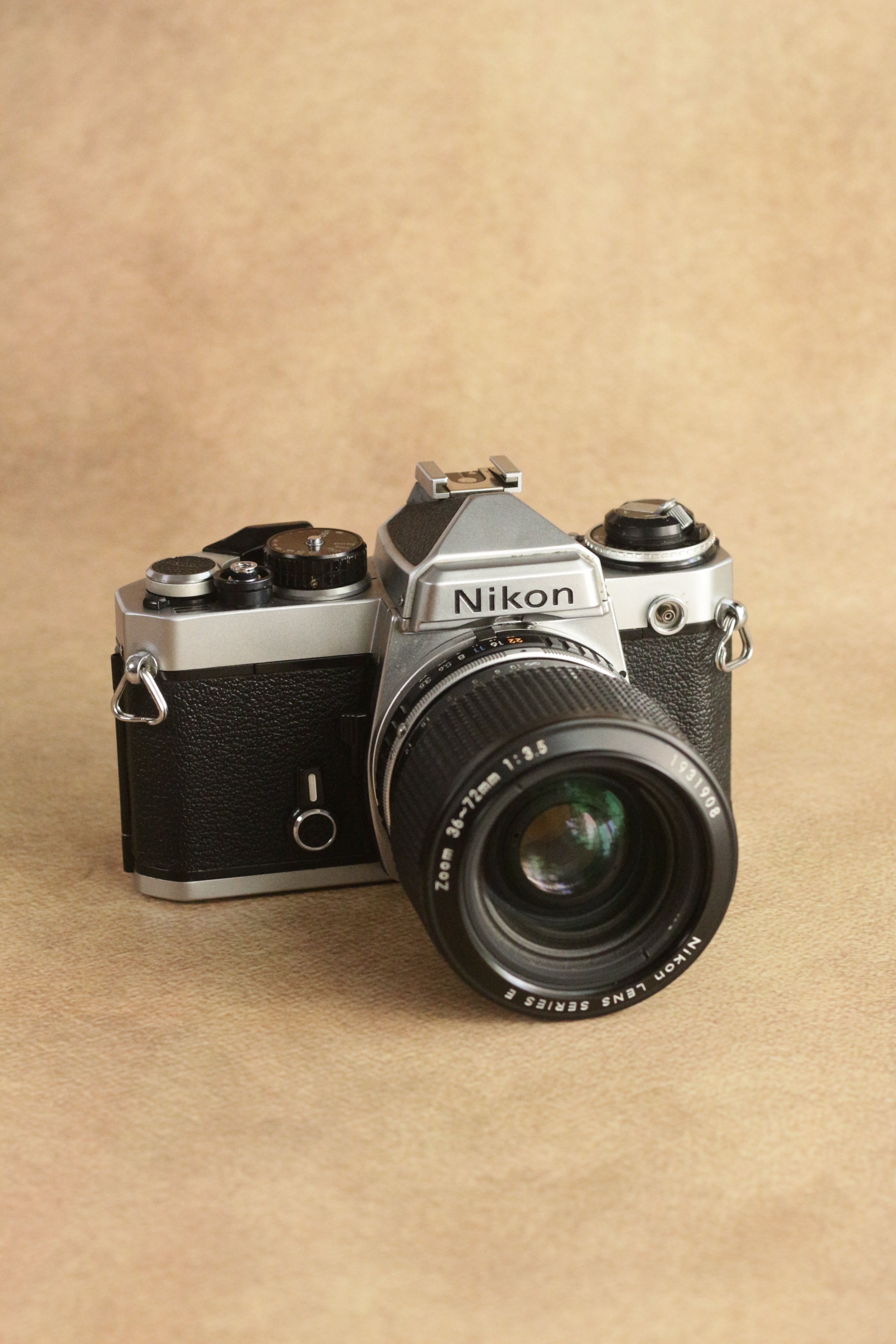 Nikon FE + Nikkor Series E 36-72mm F3.5 (constant aperture)