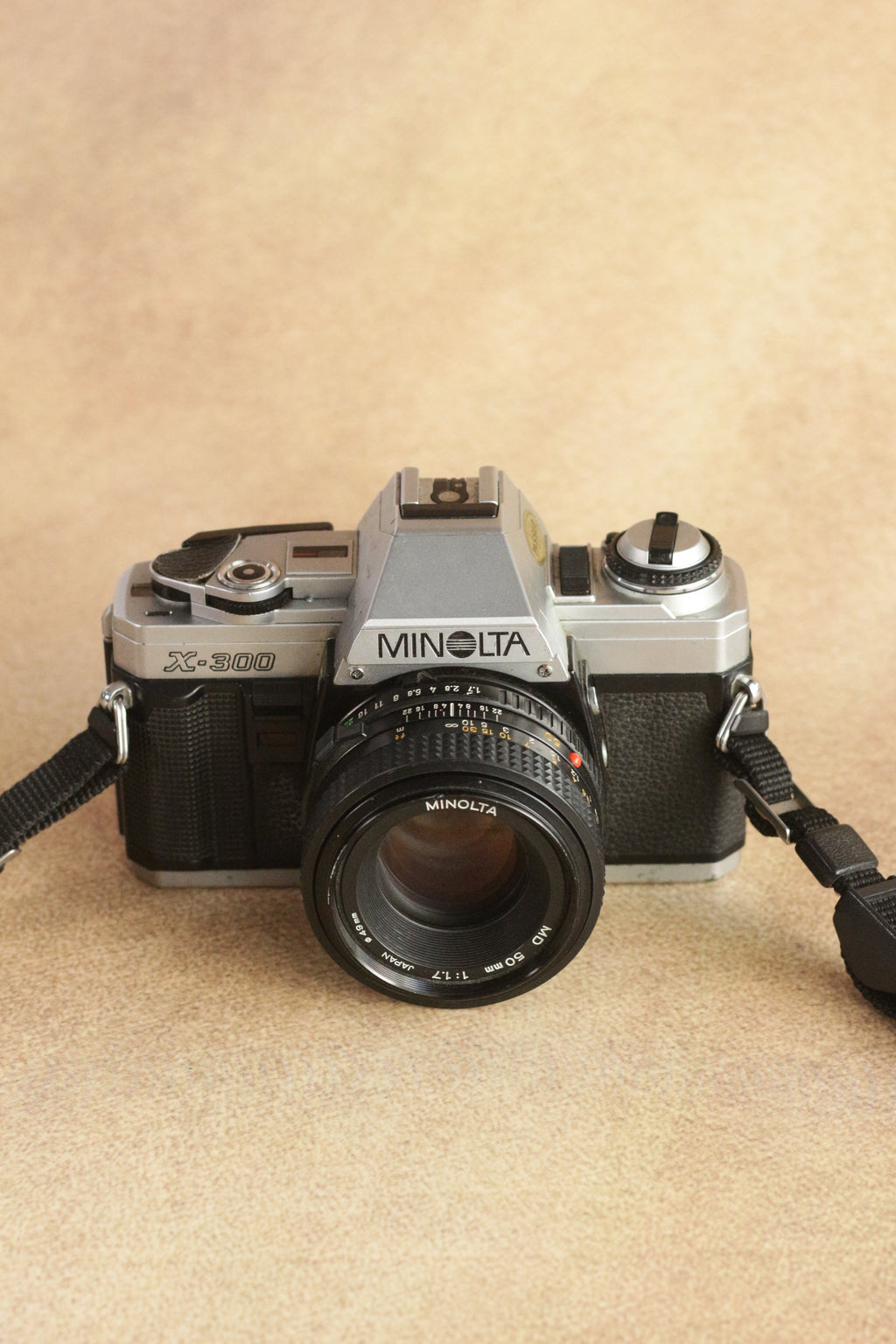 Minolta X-300 + Minolta MD 50mm F1.7