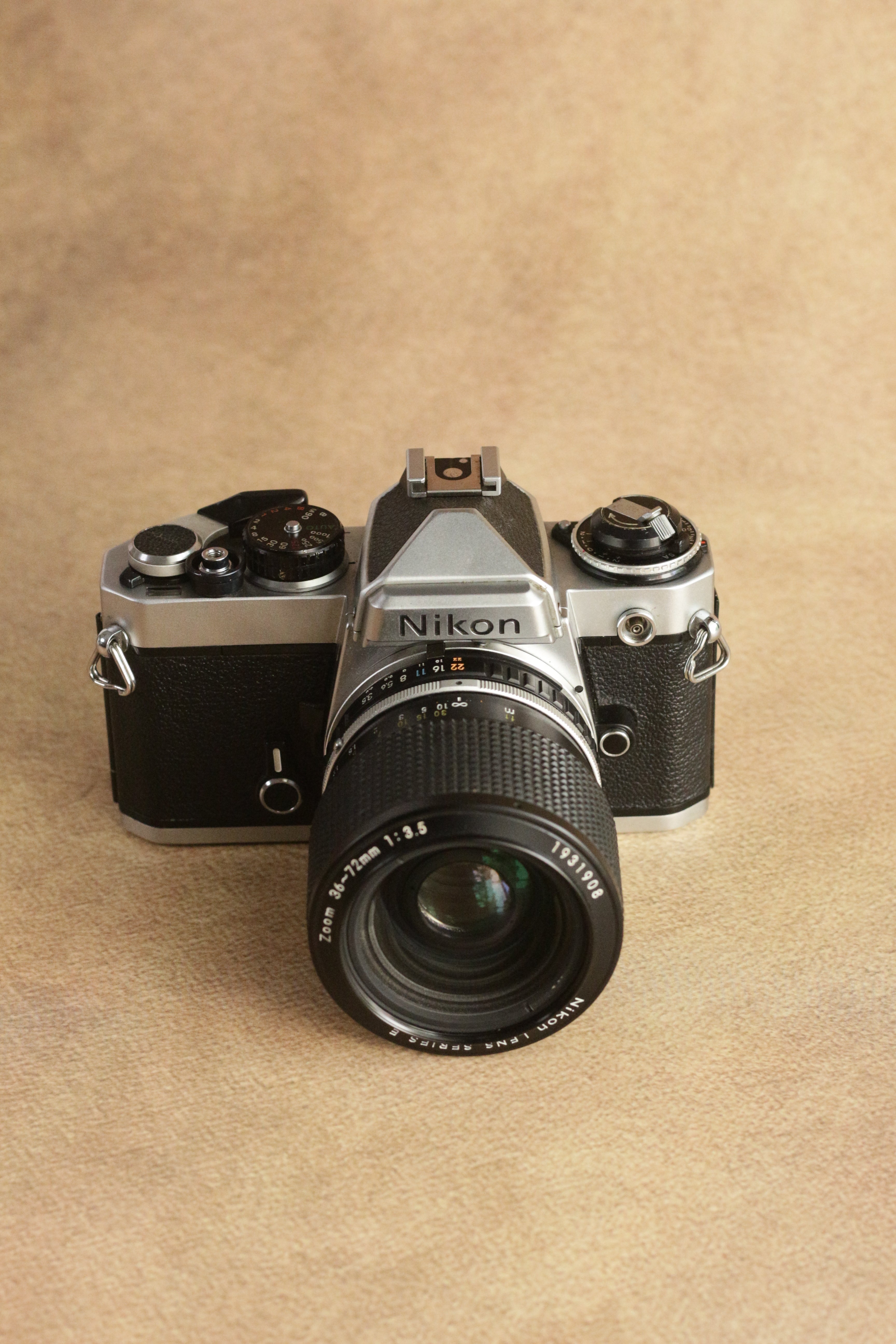 Nikon FE + Nikkor Series E 36-72mm F3.5 (constant aperture)